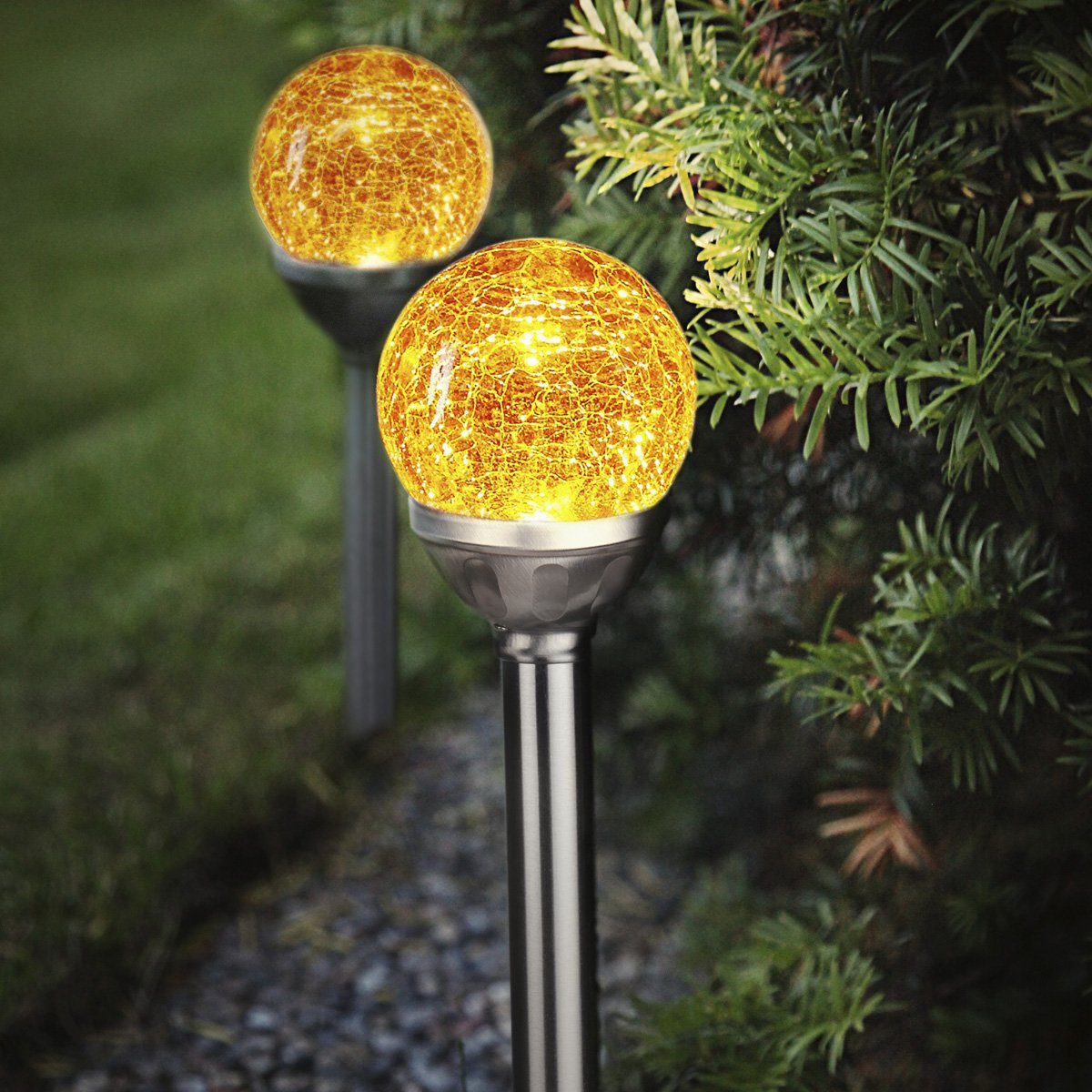 STAR TRADING Classic, amber Gartenstrahler 2er Gartenspieß Set, Lichtsensor - LED - 26,5cm - gelb LED Solarkugel LED 
