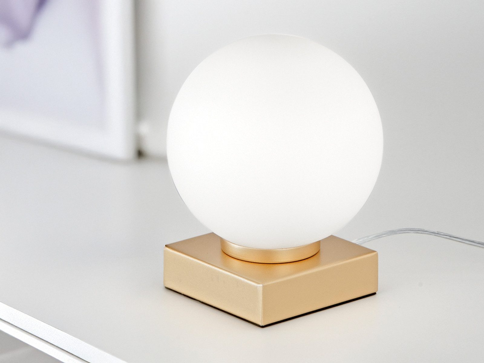 Luce Ambiente Design LED Nachttischlampe mit Glas-Kugel Lampenschirm Höhe 17,5cm, Dimmfunktion, LED wechselbar, Warmweiß, klein-e Retro Tisch-Lampe inkl. LED Leuchtmittel mit 3 Stufen Dimmer