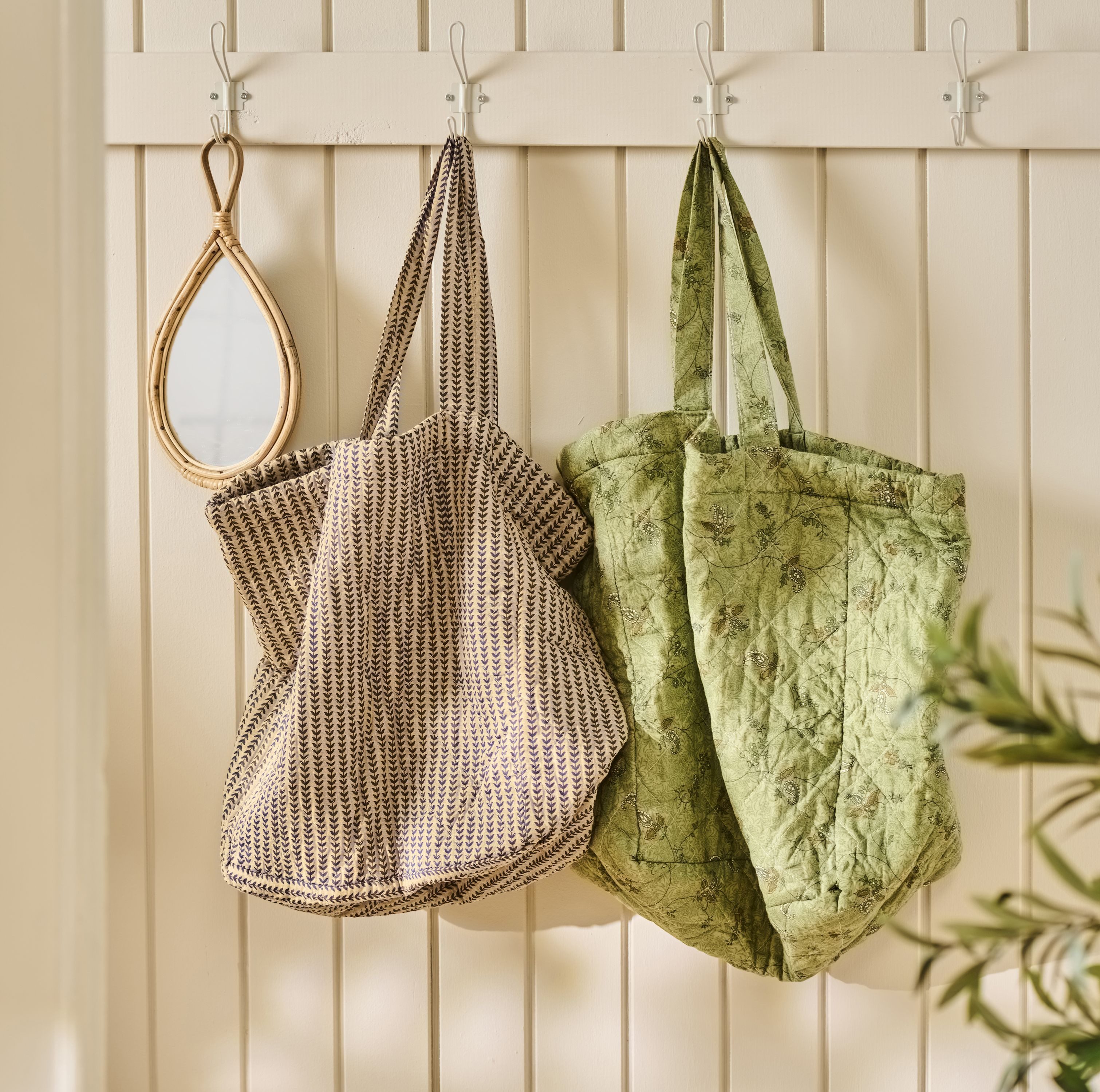 Ib Laursen Shopper Ib Laursen - Tasche Strandtasche Einkaufstasche Wattiert Blumen Grün