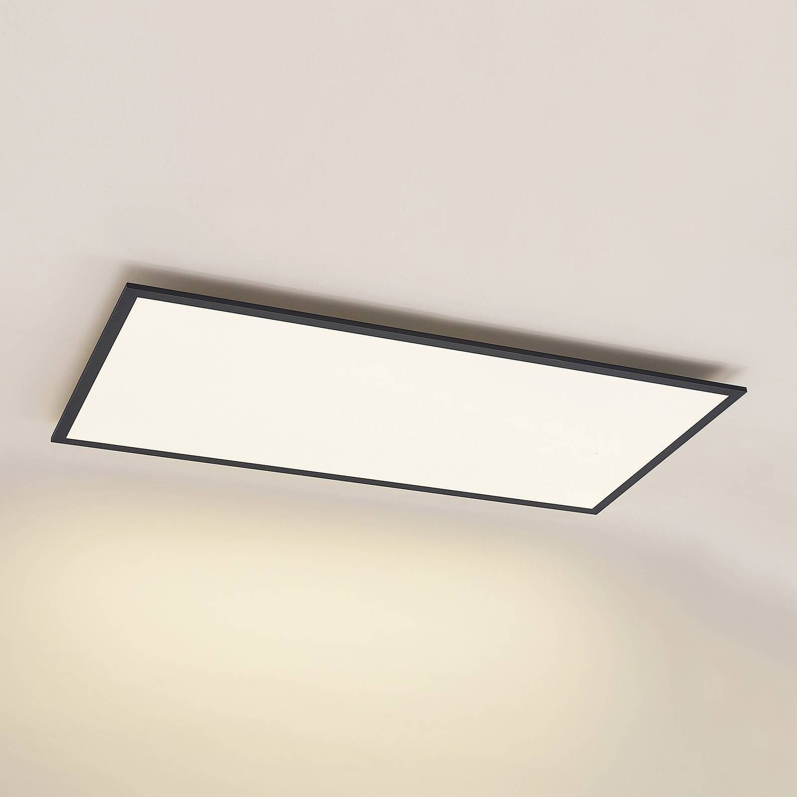 Lindby LED Kunststoff, Schwarz, fest Modern, universalweiß, flammig, LED-Leuchtmittel weiß, inkl. Panel Nelios, Aluminium, verbaut, 1