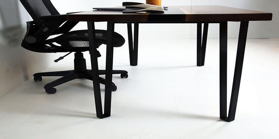 Xlmoebel Schreibtisch Epoxidharz-Tisch mit Flussmuster aus echtem Holz (Schreibtisch), Hergestellt in Europa