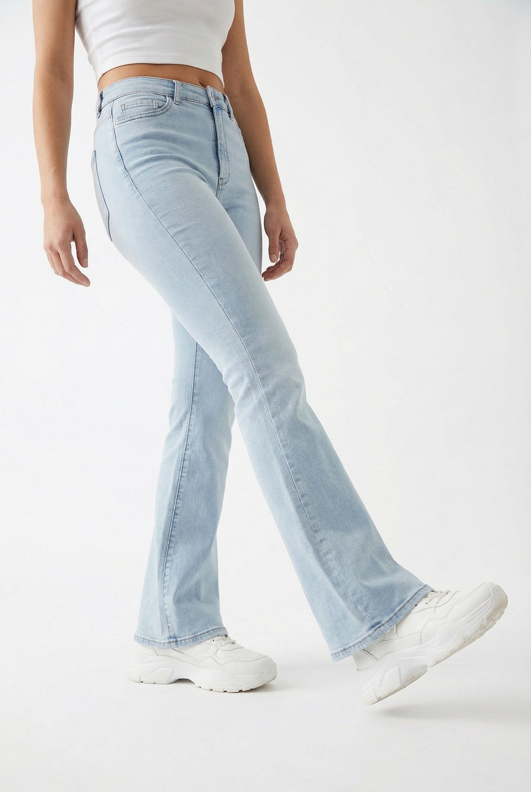 ONLY Bootcut-Jeans ONLLUSH MW RETRO FLARED DNM Materialmix, bootcut fit, Regular Waist,  Retro-Fit