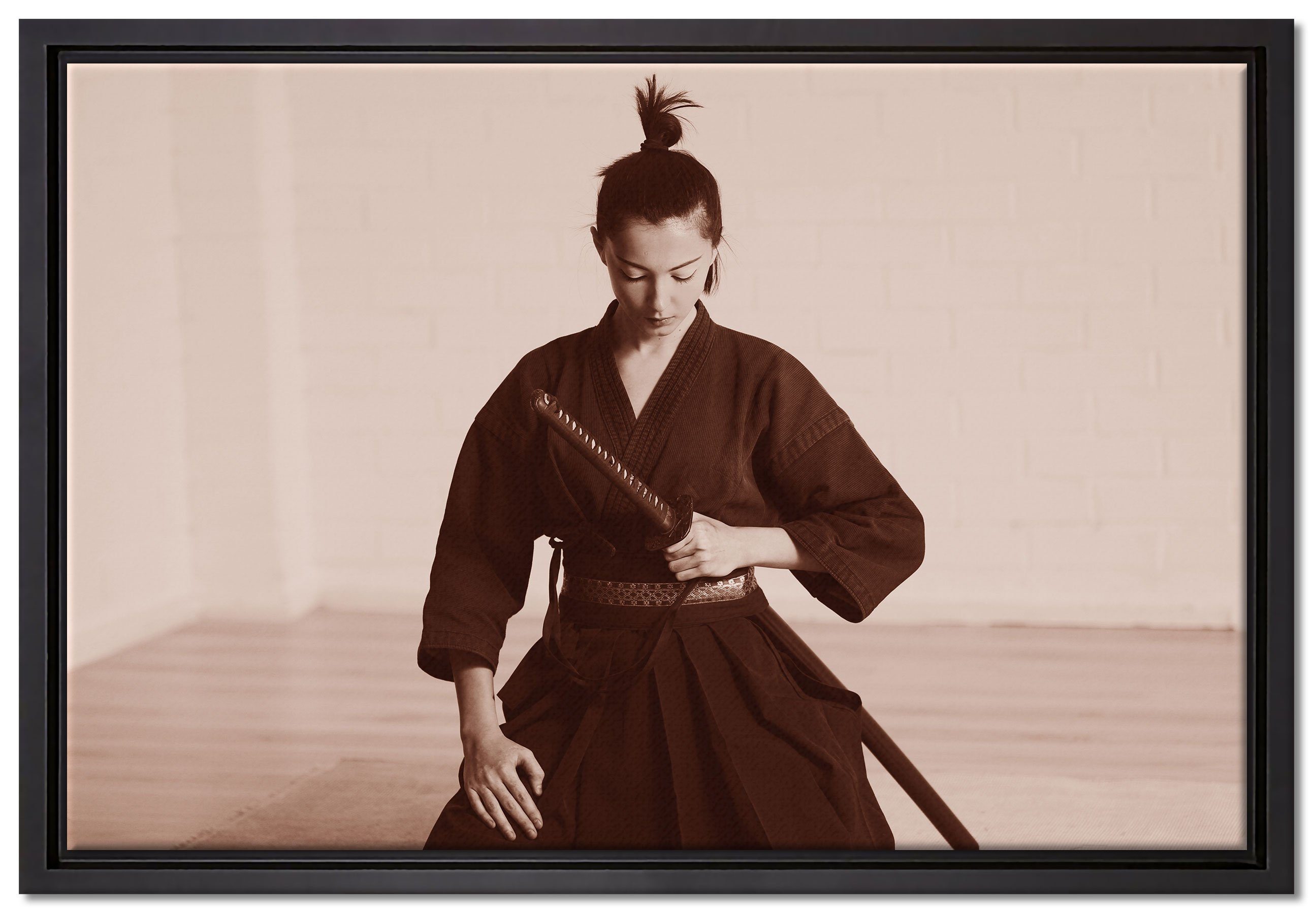 Pixxprint Leinwandbild stolze Samurai-Kriegerin, Wanddekoration (1 St), Leinwandbild fertig bespannt, in einem Schattenfugen-Bilderrahmen gefasst, inkl. Zackenaufhänger
