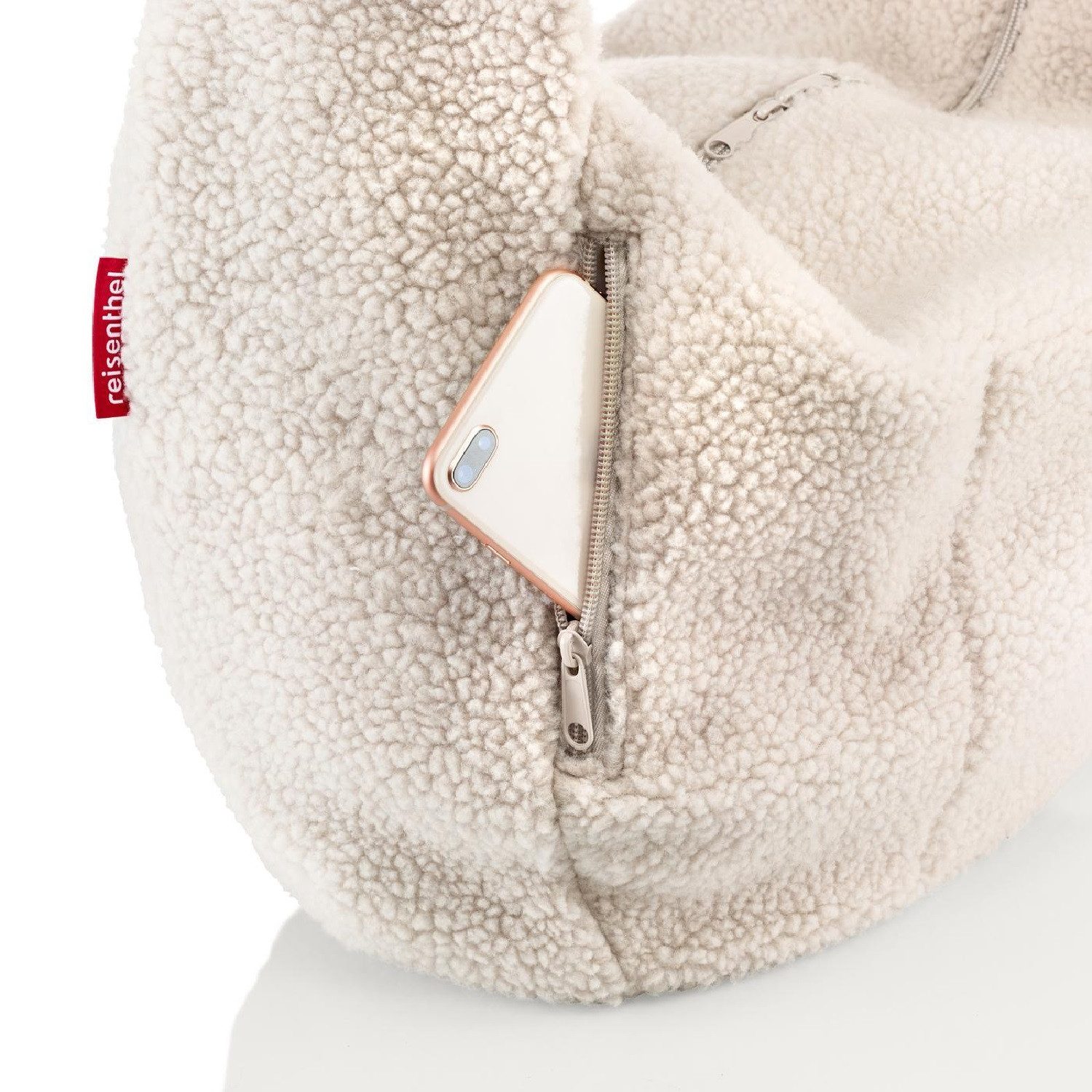REISENTHEL® Umhängetasche moonbag teddy sand GO1042 – Bild 4 von 5