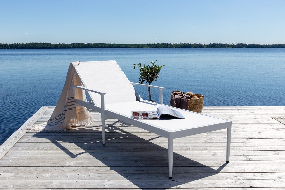 BOURGH Gartenliege BREAK Sonnenliege - Liege in modernem Design aus Aluminium in weiß