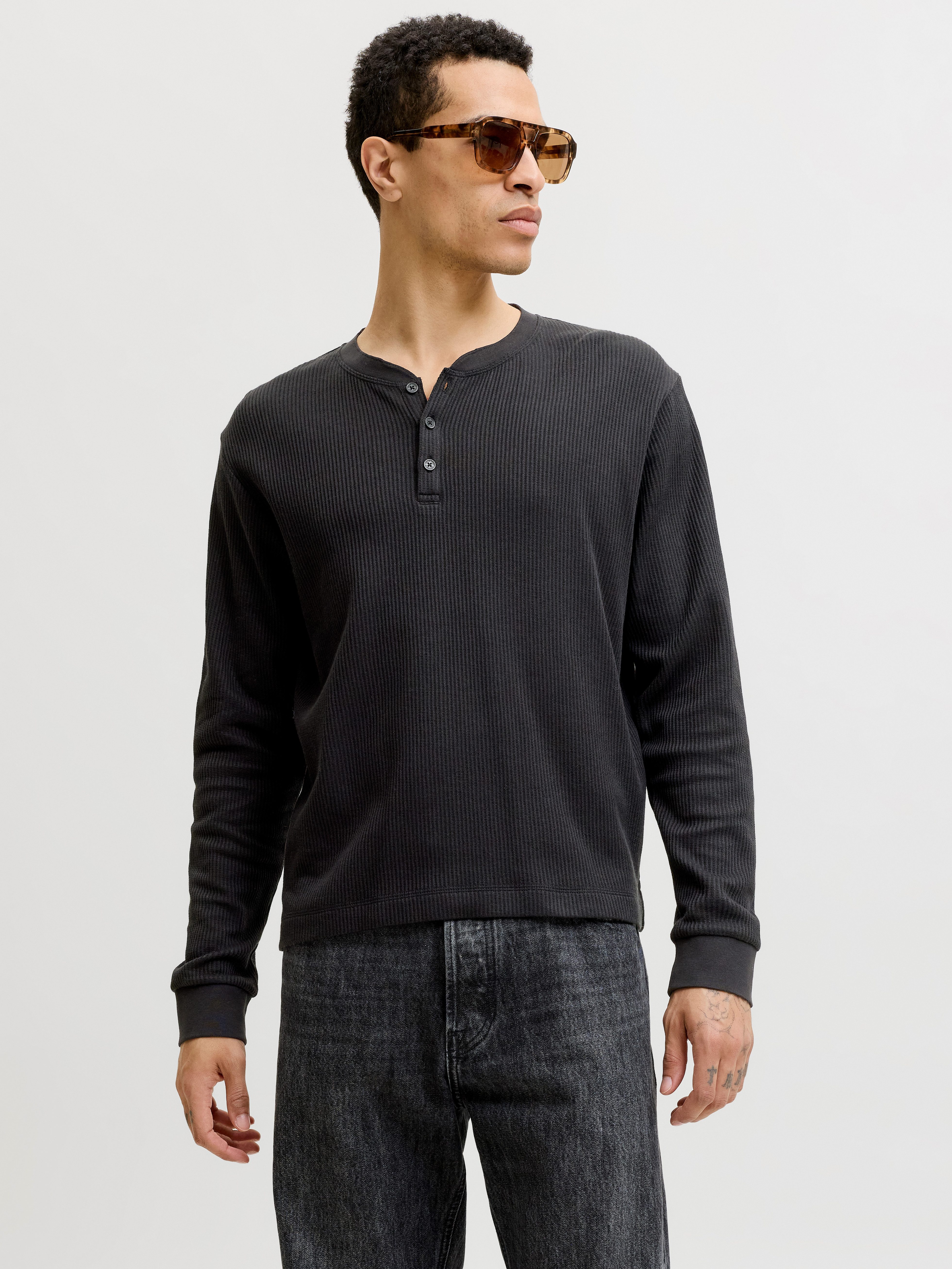 Jack & Jones Langarmshirt JORCHAMBERI HENLEY LS TEE Baumwollmischung, regular fit