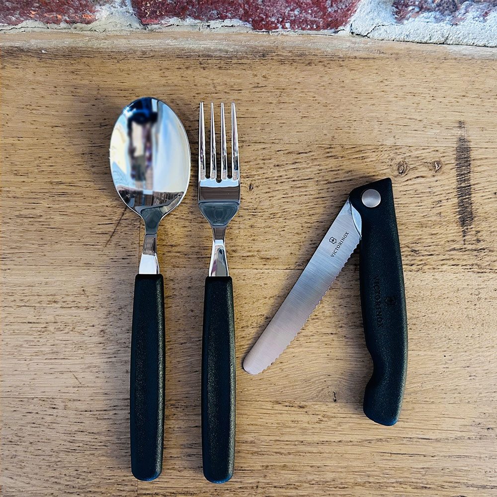 Victorinox Besteck-Set Classic Picnic Set Schwarz Picknickbesteck Camping Besteckset