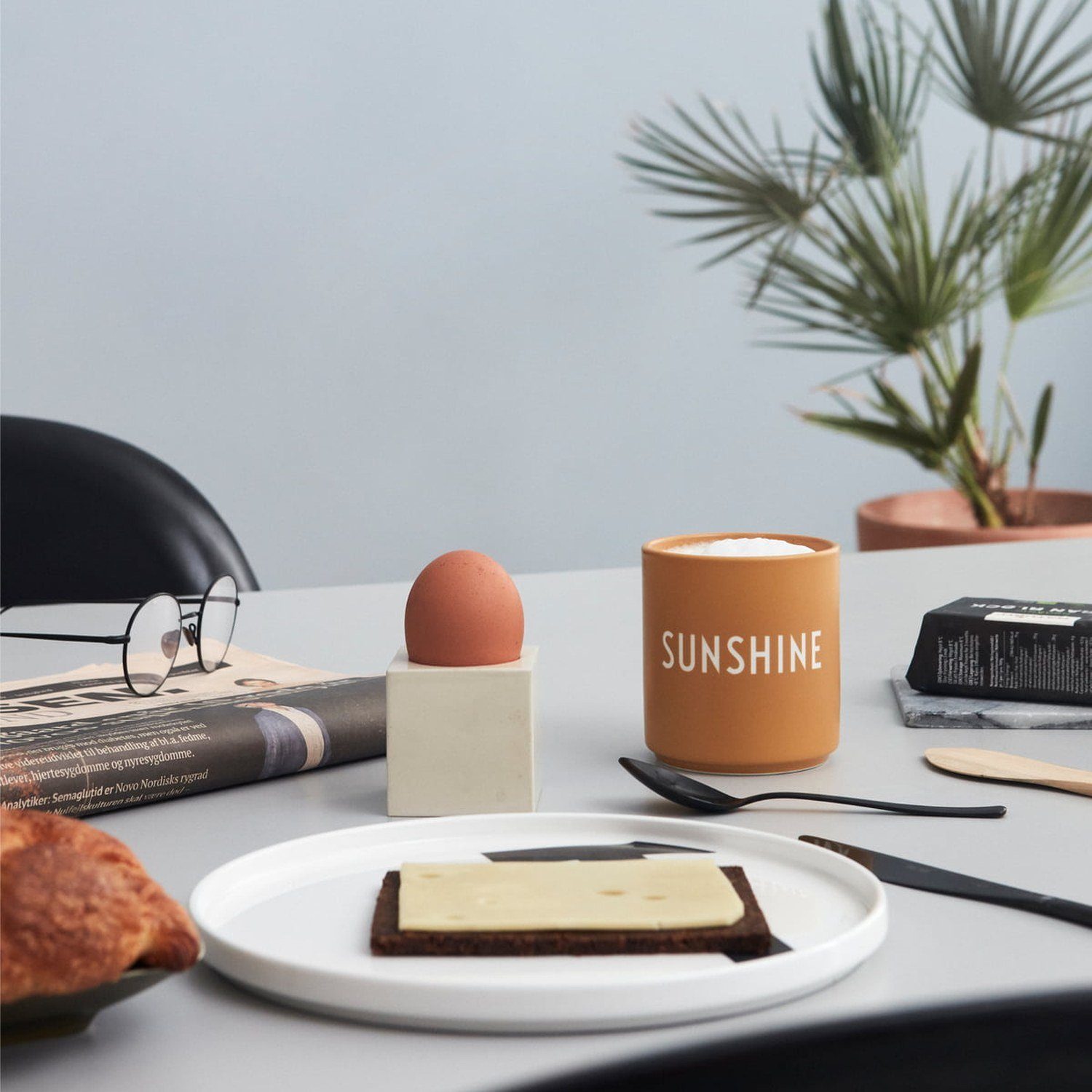 Design Letters Becher Favourite Cup Sunshine, Porzellan