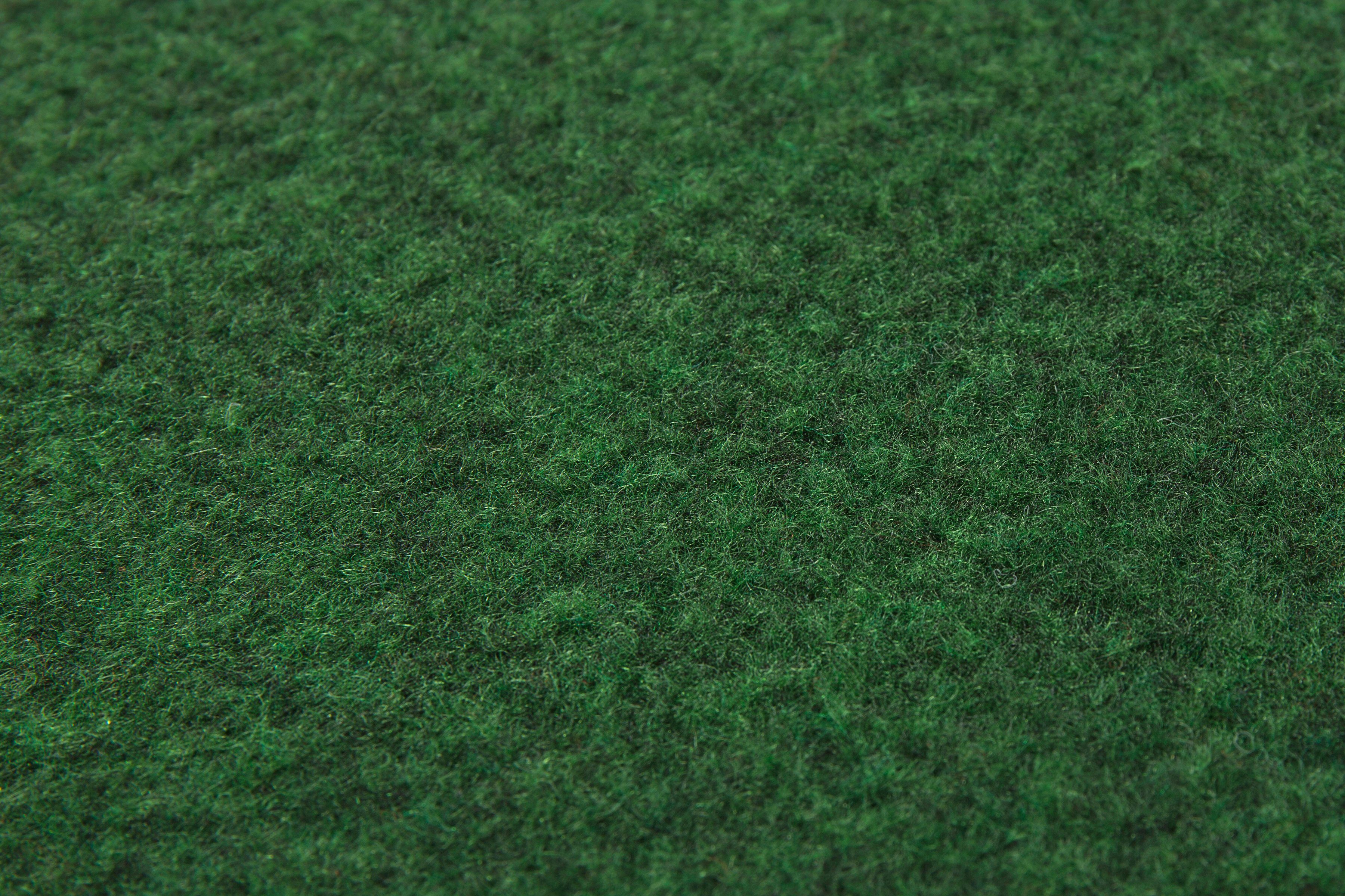 Kunstrasen Field, Andiamo, rechteckig, Höhe: 4 mm, Rasenteppich aus Nadelfilz, mit Noppen, für Balkon & Terrasse grün