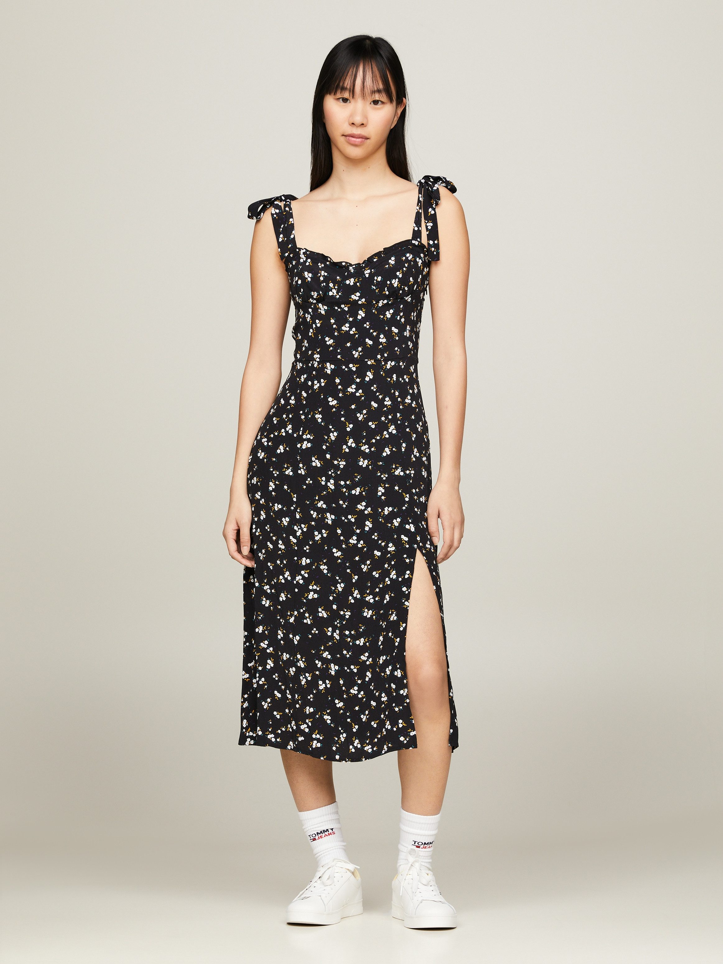 Tommy Jeans Blusenkleid TJW MIDI FLORAL RUFFLE DRESS mit Tommy Jeans Flagge