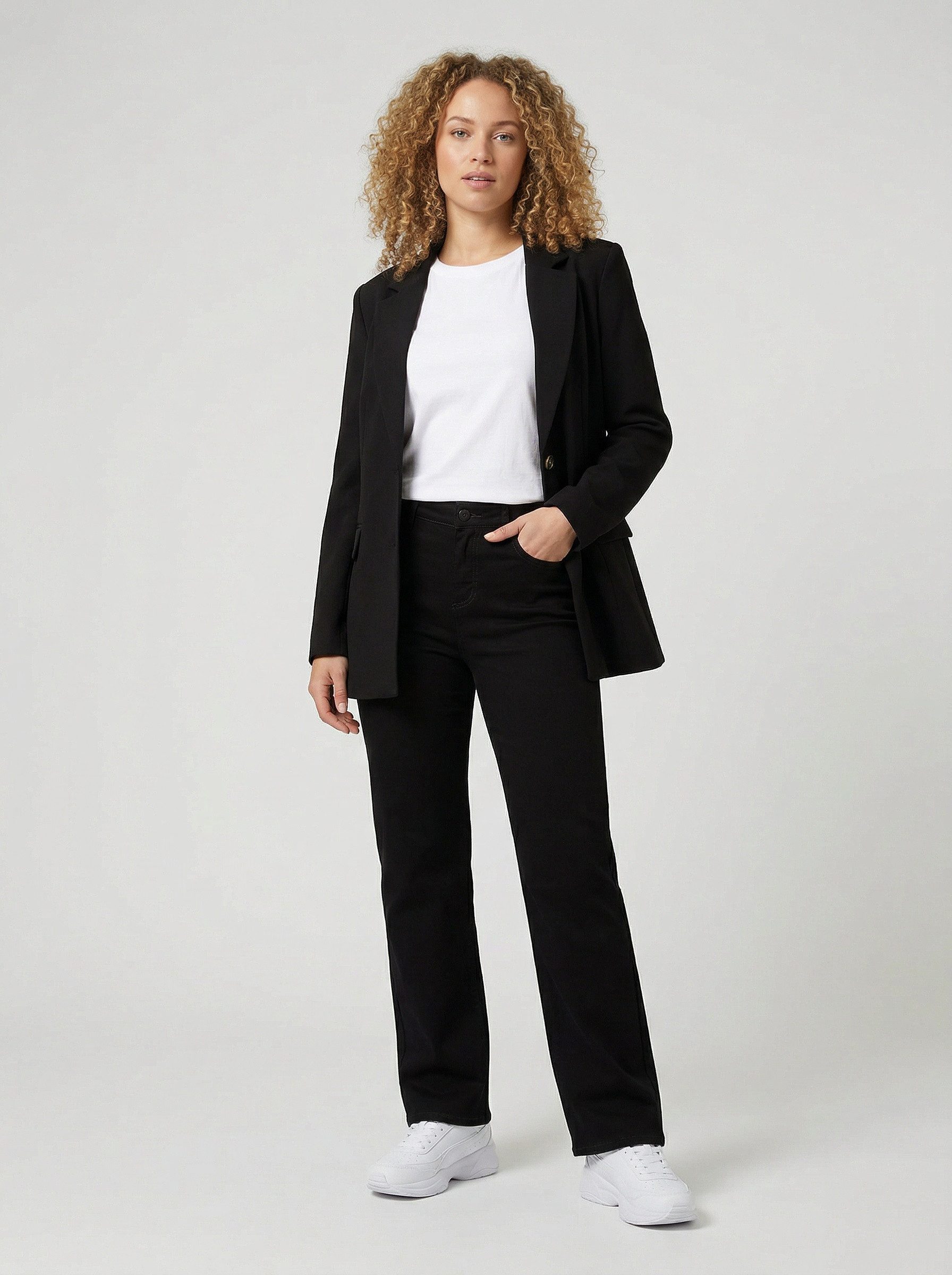 Zum Outfit 12