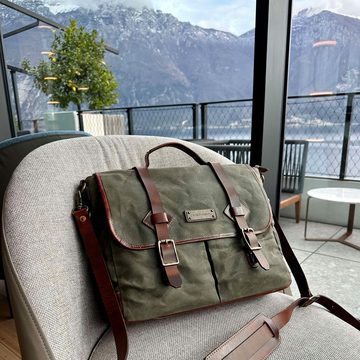 DRAKENSBERG Umhängetasche Umhängetasche »Marty« Wald-Grün, Herren Aktentasche mit 16" Laptopfach aus gewachstem Canvas mit Leder