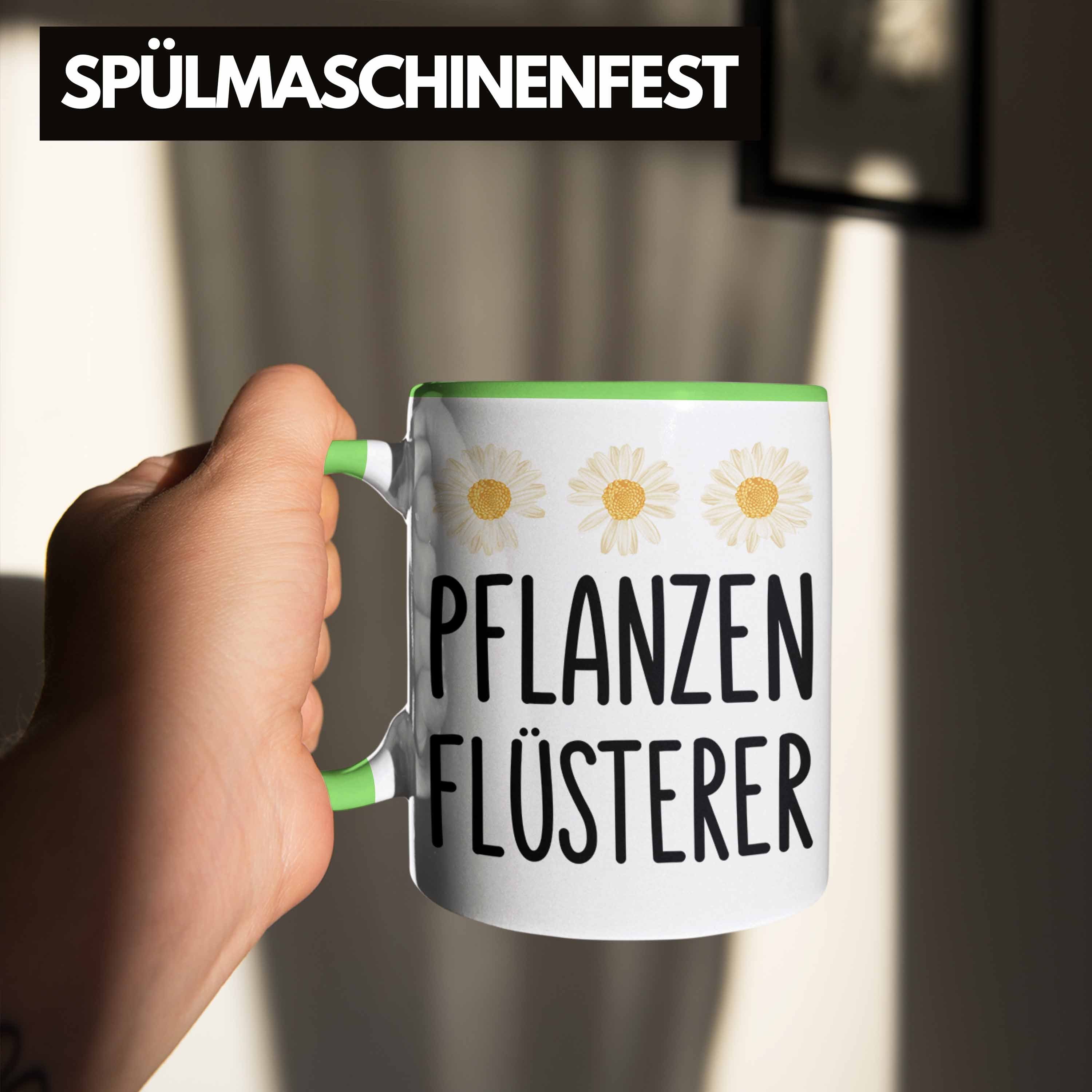 Trendation Tasse Trendation Gärtnerin Lustig Pflanzenflüsterer Garten Gärtner mit Hobbygärtner Geschenk Spruch Grün - Tasse Geschenkidee