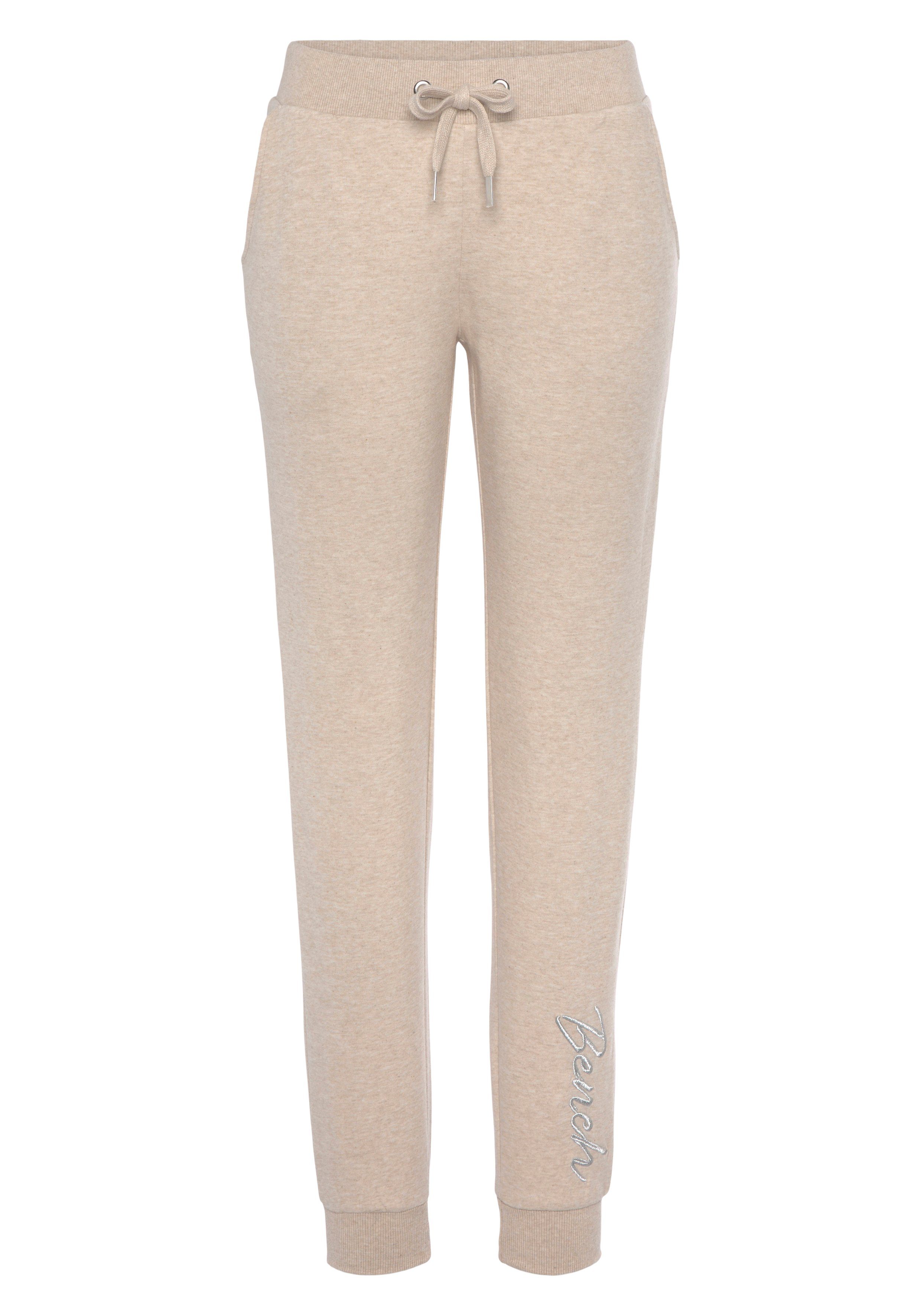 Bench. Loungewear Relaxhose mit glänzender Logostickerei, günstig online kaufen
