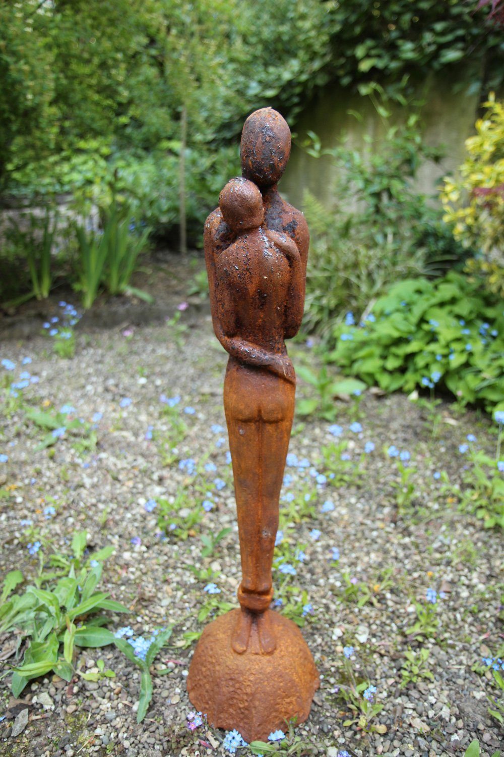 Aubaho Gartenfigur Gartenskulptur Skulptur Figur Liebespaar Moderne Paar Liebe Kunst Eise