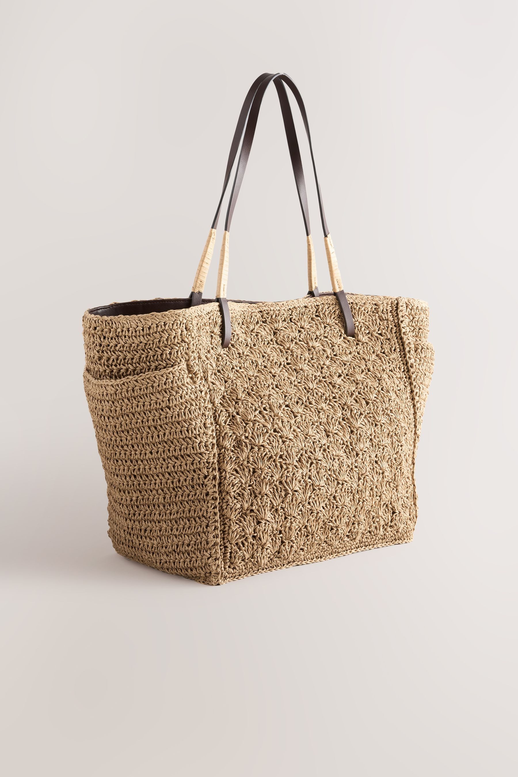 Next Schultertasche Strukturierte Schultertasche aus Stroh günstig online kaufen