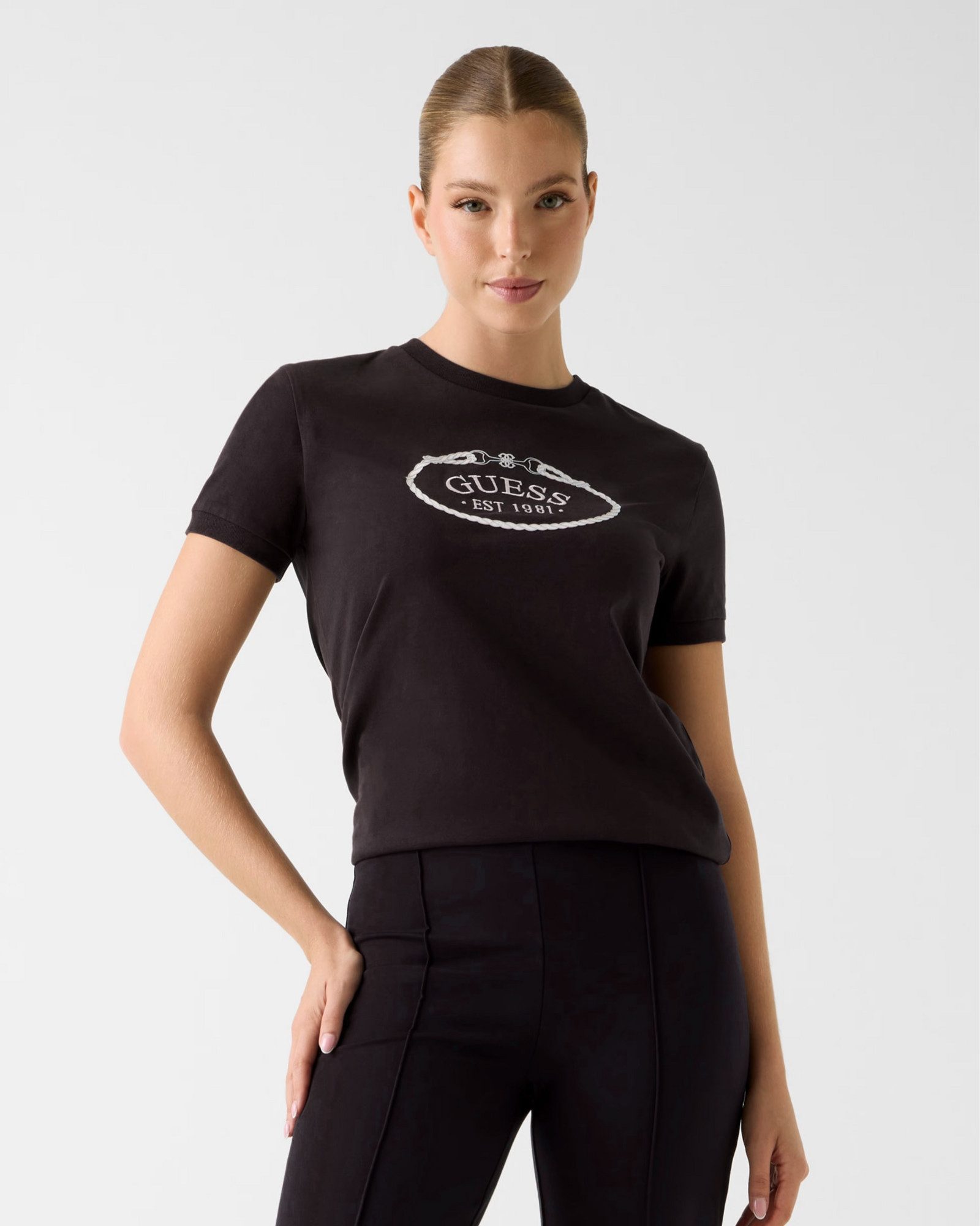 Guess Kurzarmshirt - ROSALBA CN SS T-SHIRT - Kurzarmshirt mit Logodruck auf der Brust