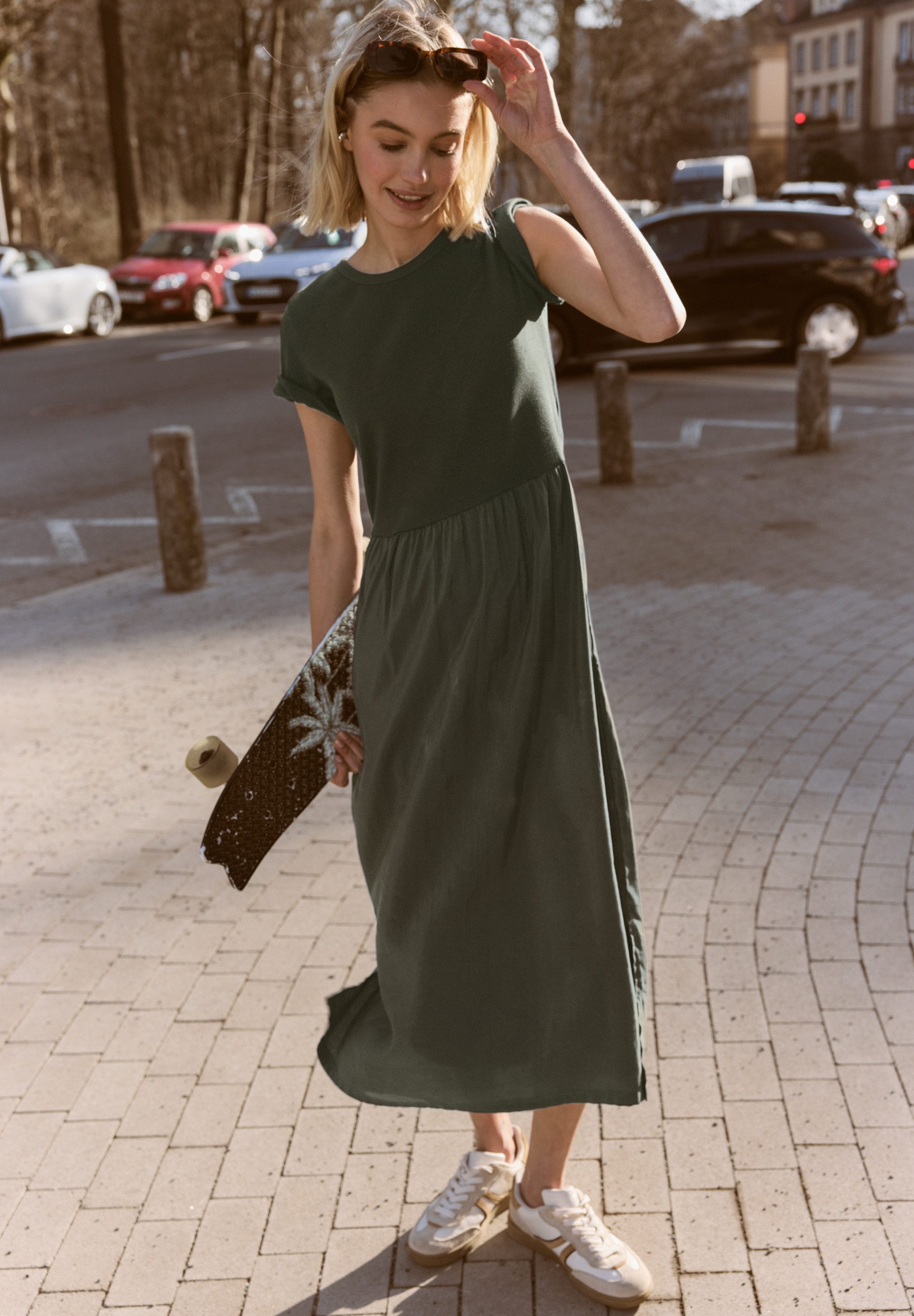 STREET ONE STUDIO Midikleid mit Rundhalsausschnitt günstig online kaufen
