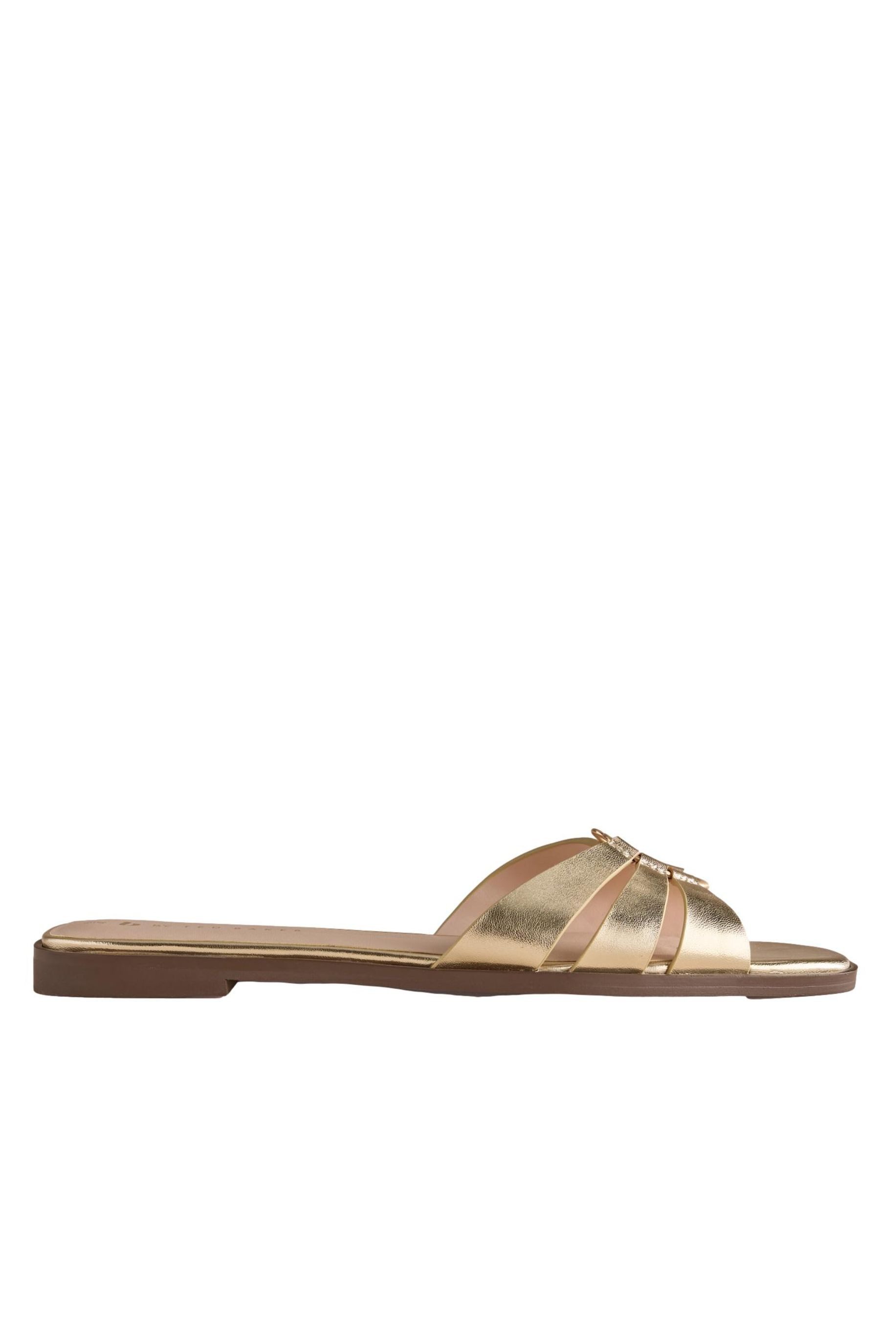 B by Ted Baker B by Ted Baker Leder-Pantoletten, Metalldetails Mules