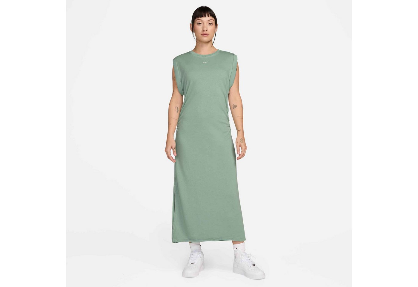 Nike Sportswear Shirtkleid W NSW NK CHLL FT DRESS aus Baumwolle und Polyester, erhältlich in den Größen XS bis XXL
