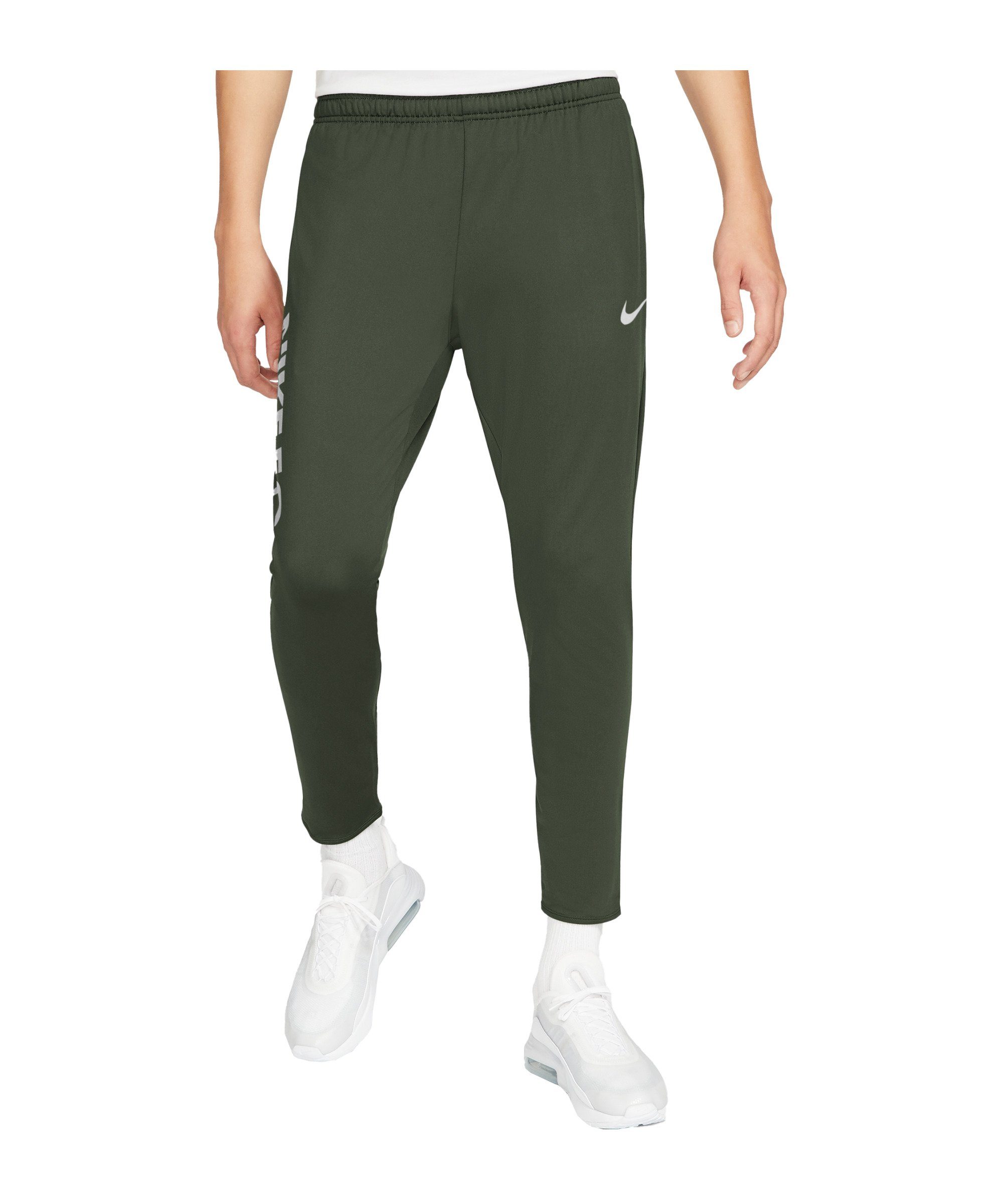 Nike Sportswear Jogginghose F.C. Essential Jogginghose gruengruenweiss | Jogginghosen
