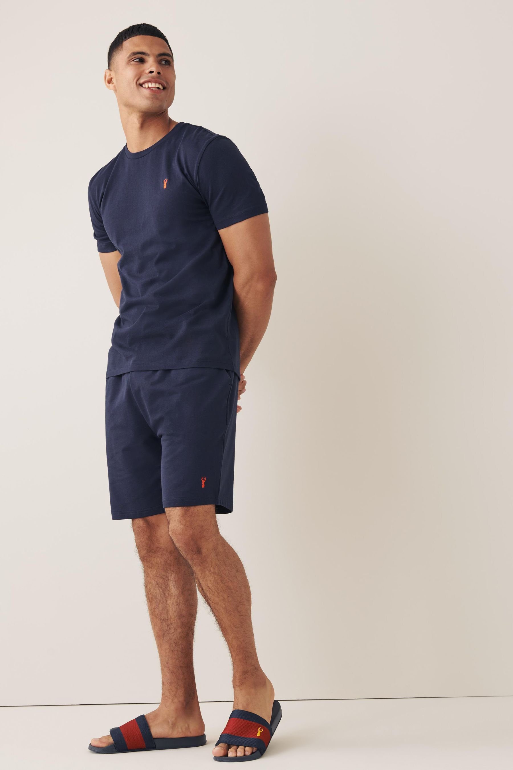 Next Shorts Navy Blue (1-tlg) Relaxshorts Leichte