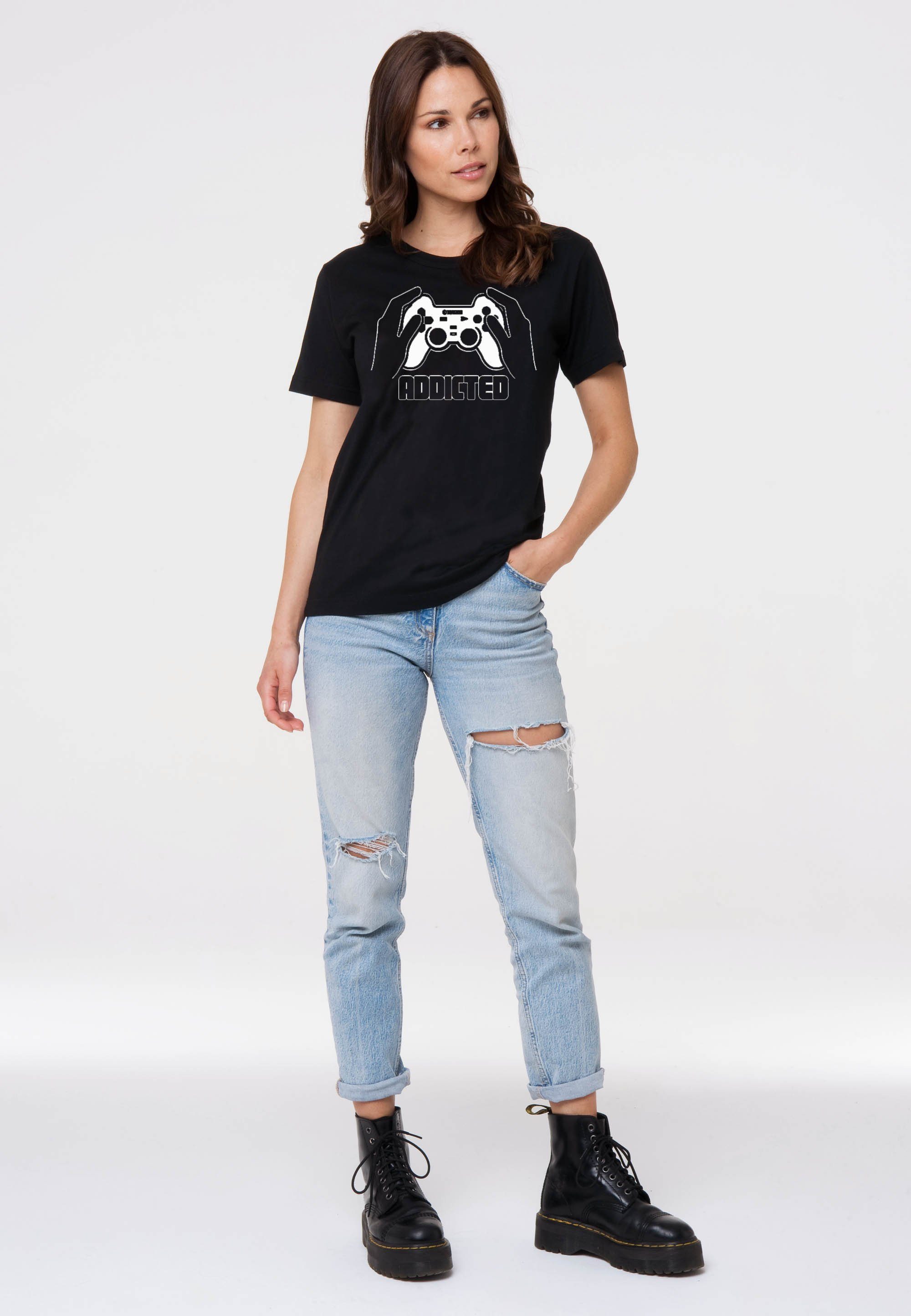LOGOSHIRT T-Shirt Addicted mit trendigem Gaming-Print – Bild 2 von 5