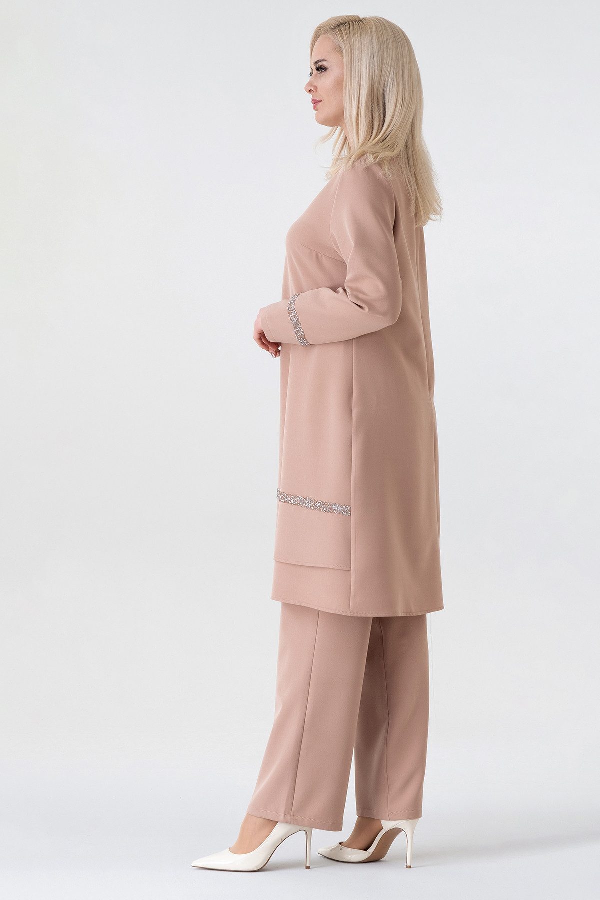 fashionshowcase Hosenanzug Zweiteiler mit langer Tunika mit Glitzerborten - Modest Fashion (2-tlg) Doppelsaum, funkelnde Akzente, 4-Jahreszeiten-tauglich