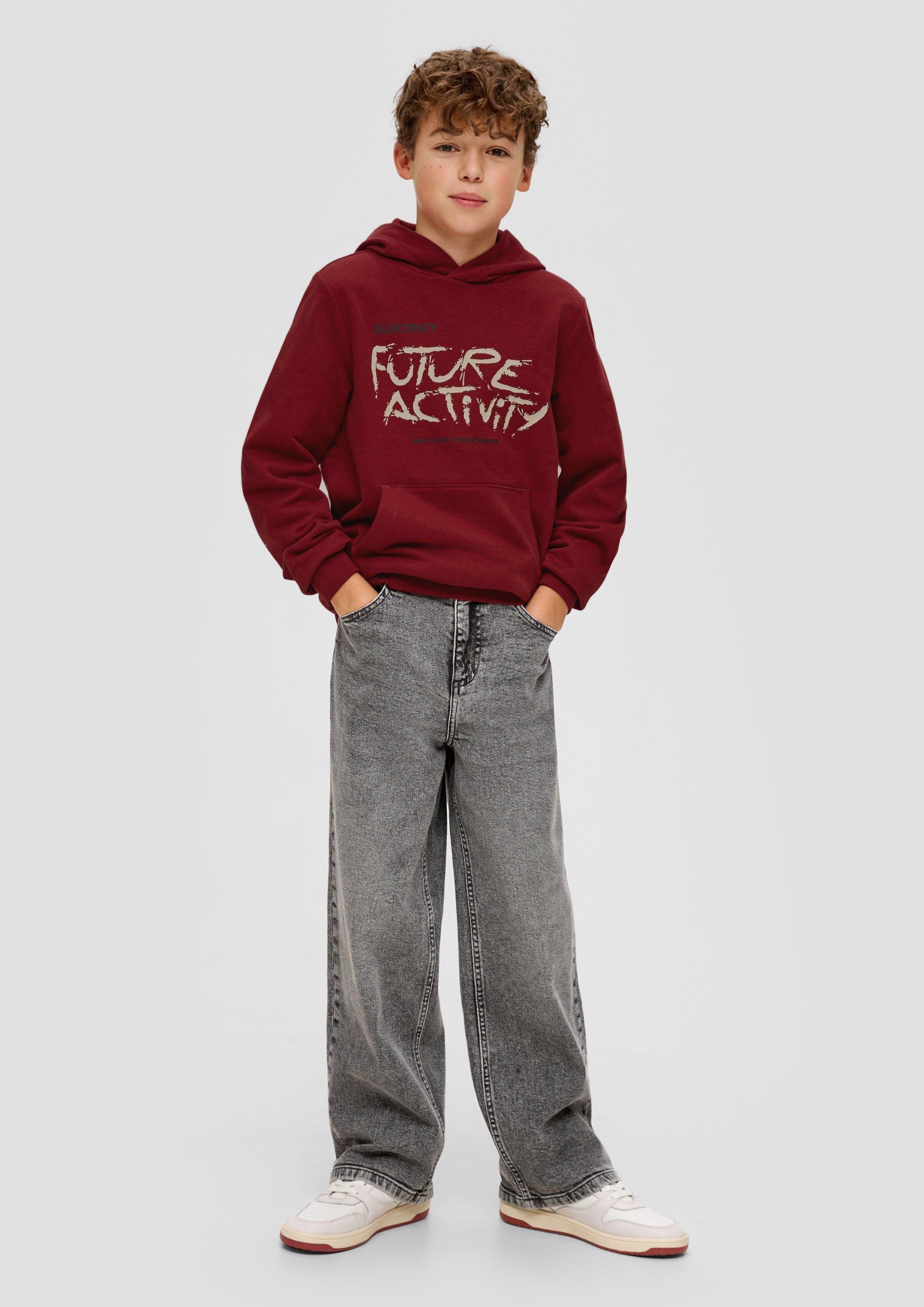 s.Oliver Sweatshirt Kapuzensweatshirt mit Frontprint, die Ärmel haben  Rippbündchen, mit Kängurutasche, die Ärmel sind lang | Sweatshirts