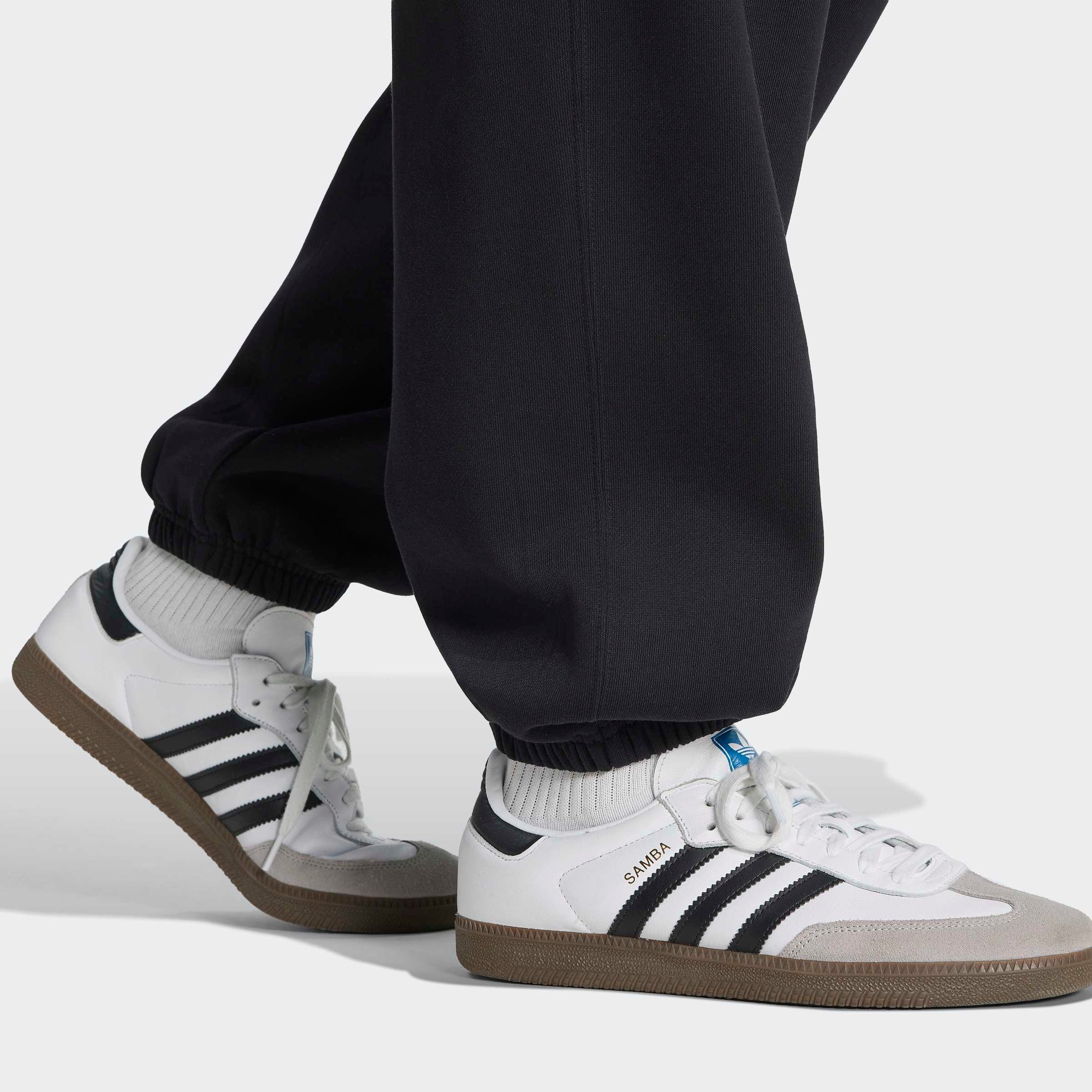 adidas Originals Sporthose TREFOIL ESSENTIALS, LOCKER GESCHNITTEN, FLEECE