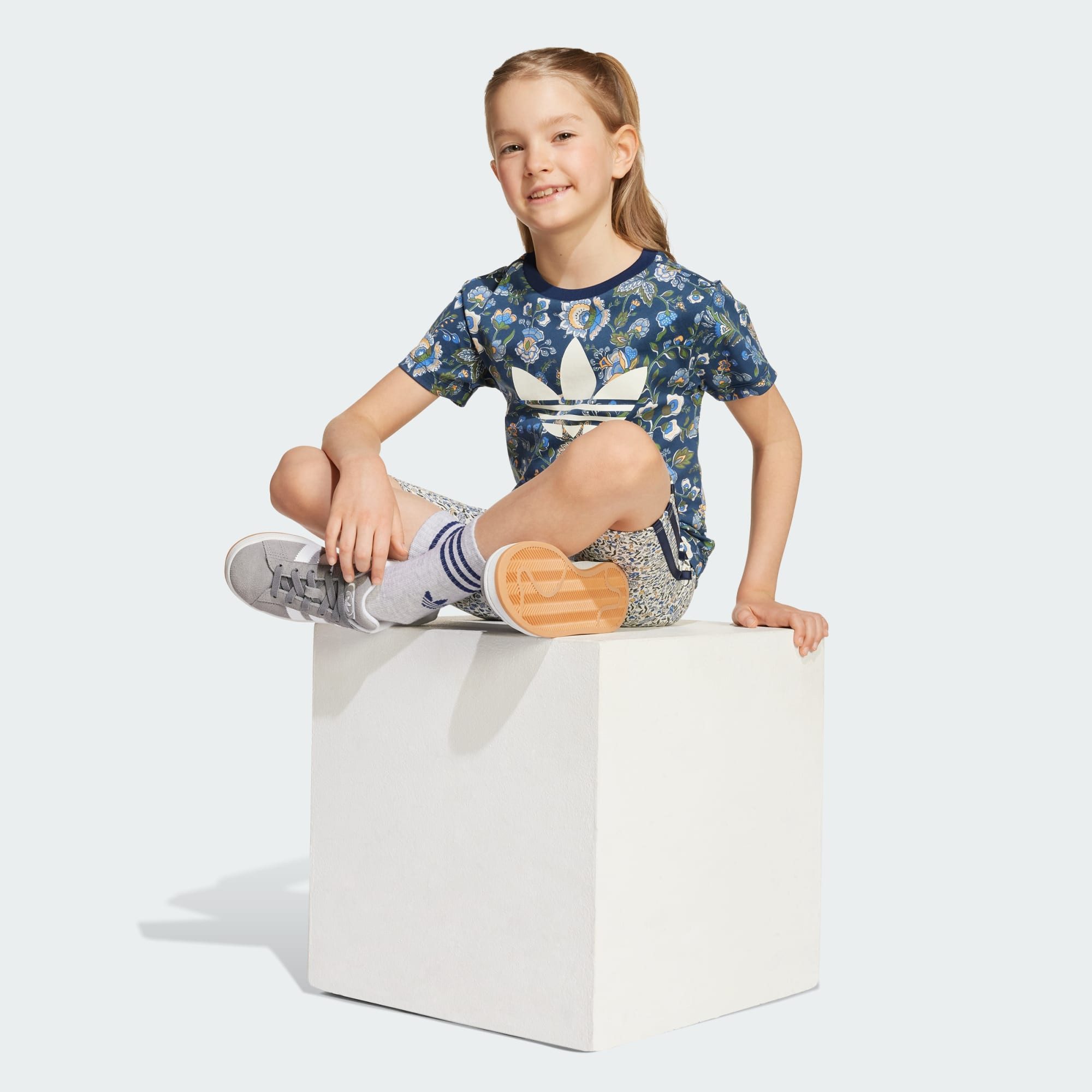 adidas Originals Trainingsshirt ADIDAS ORIGINALS X LIBERTY LONDON KIDS T-SHIRT-SET (1-tlg)