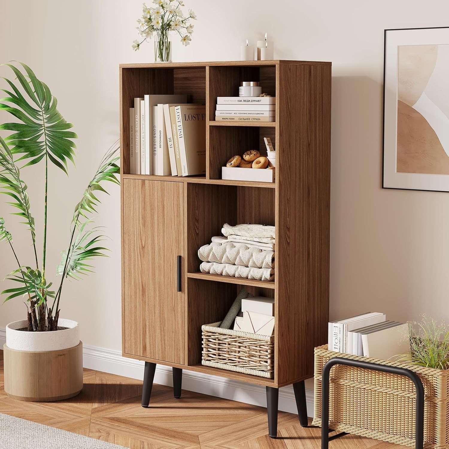 GarveeMore Bücherregal aus Holz mit 4 Ebenen im Mid-Century-Stil,60x24x104cm, multifunktionaler Aufbewahrungswürfel aus Walnussholz für Wohnzimmer