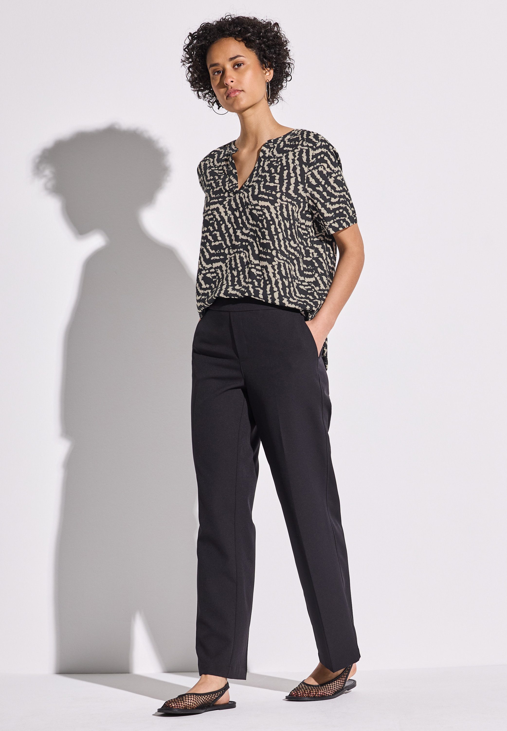 STREET ONE Kurzarmbluse mit grafischem Muster