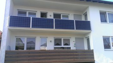 Sunset Solarmodul Balkonkraftwerk SUNpay®600plus, 600 W, Monokristallin, inkl. Edelstahl-Halterungs-Set, auch zum Laden von E-Bikes geeignet