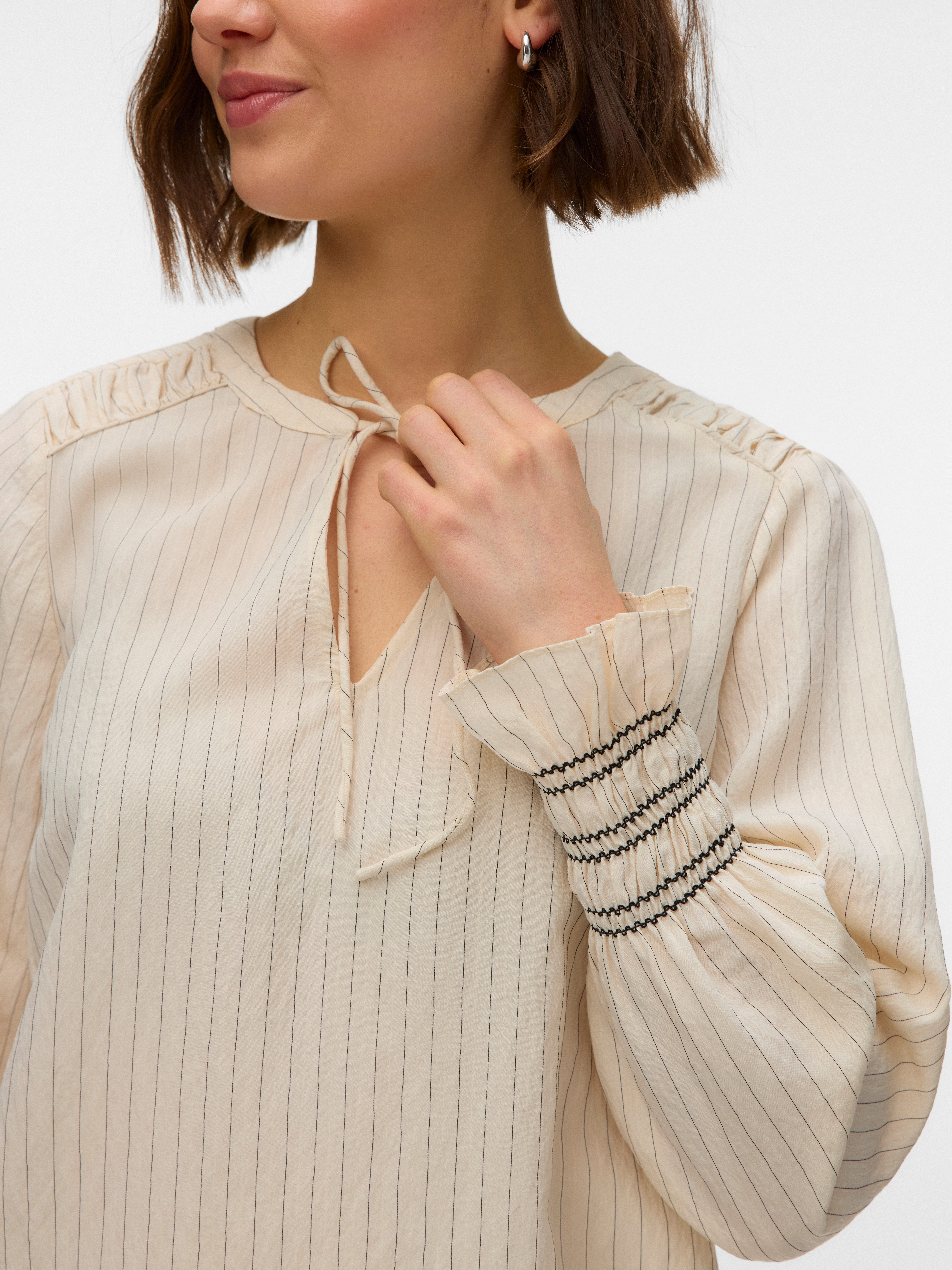 Vero Moda Blusenshirt VMMILLIE LS TOP WVN GA mit Bindedetail