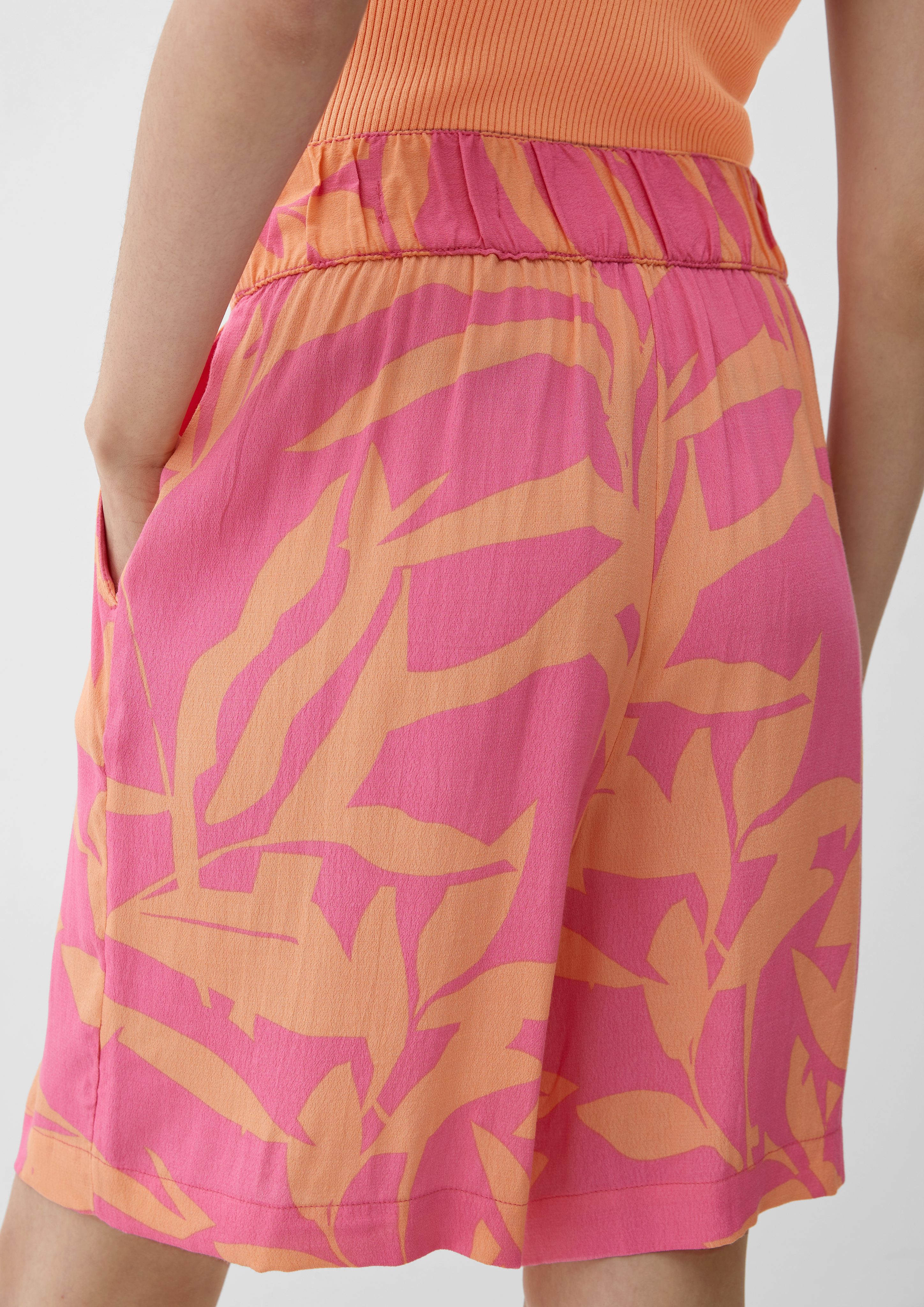 s.Oliver Shorts Loose: Shorts pink Viskose aus