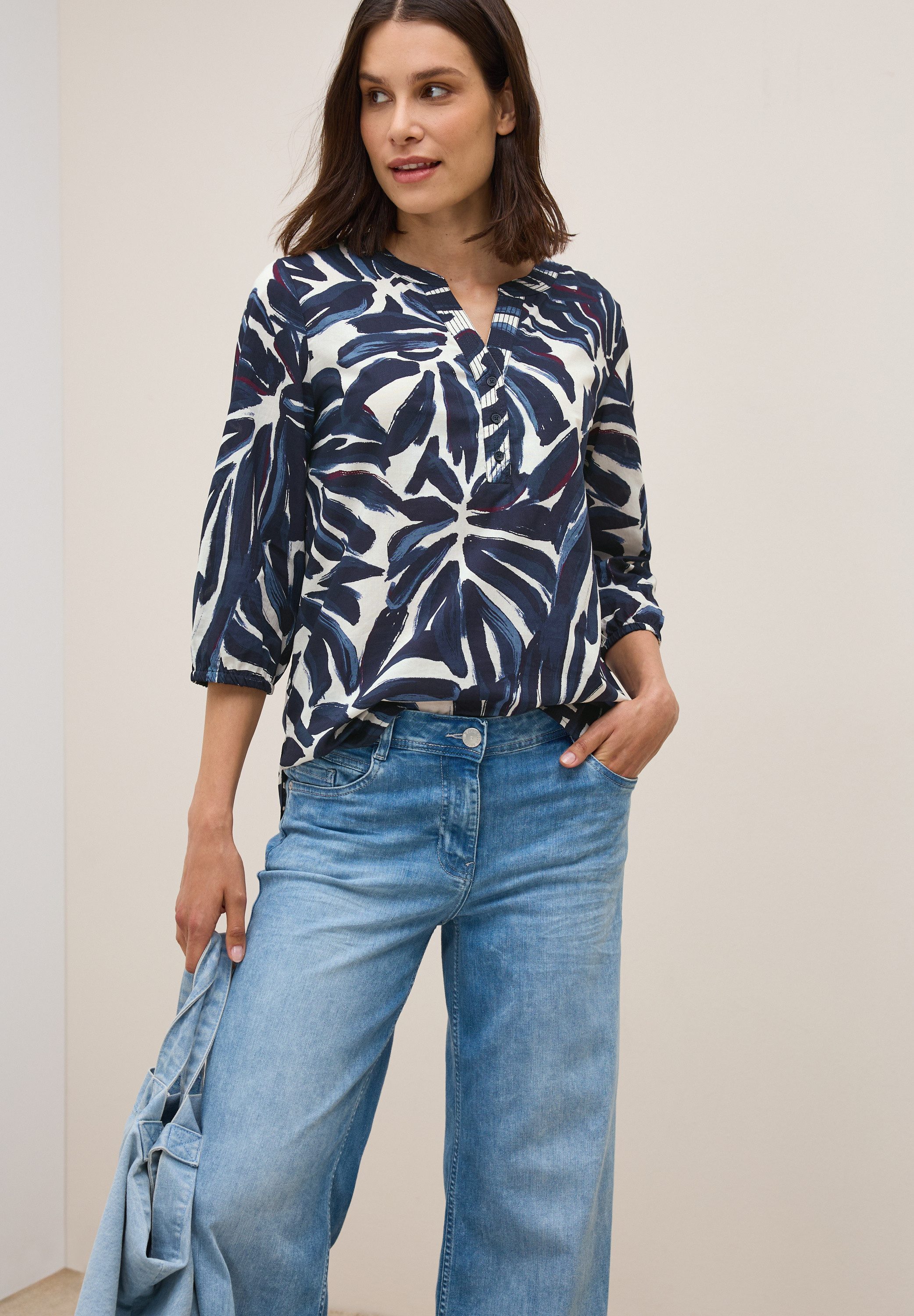 Klassische Bluse