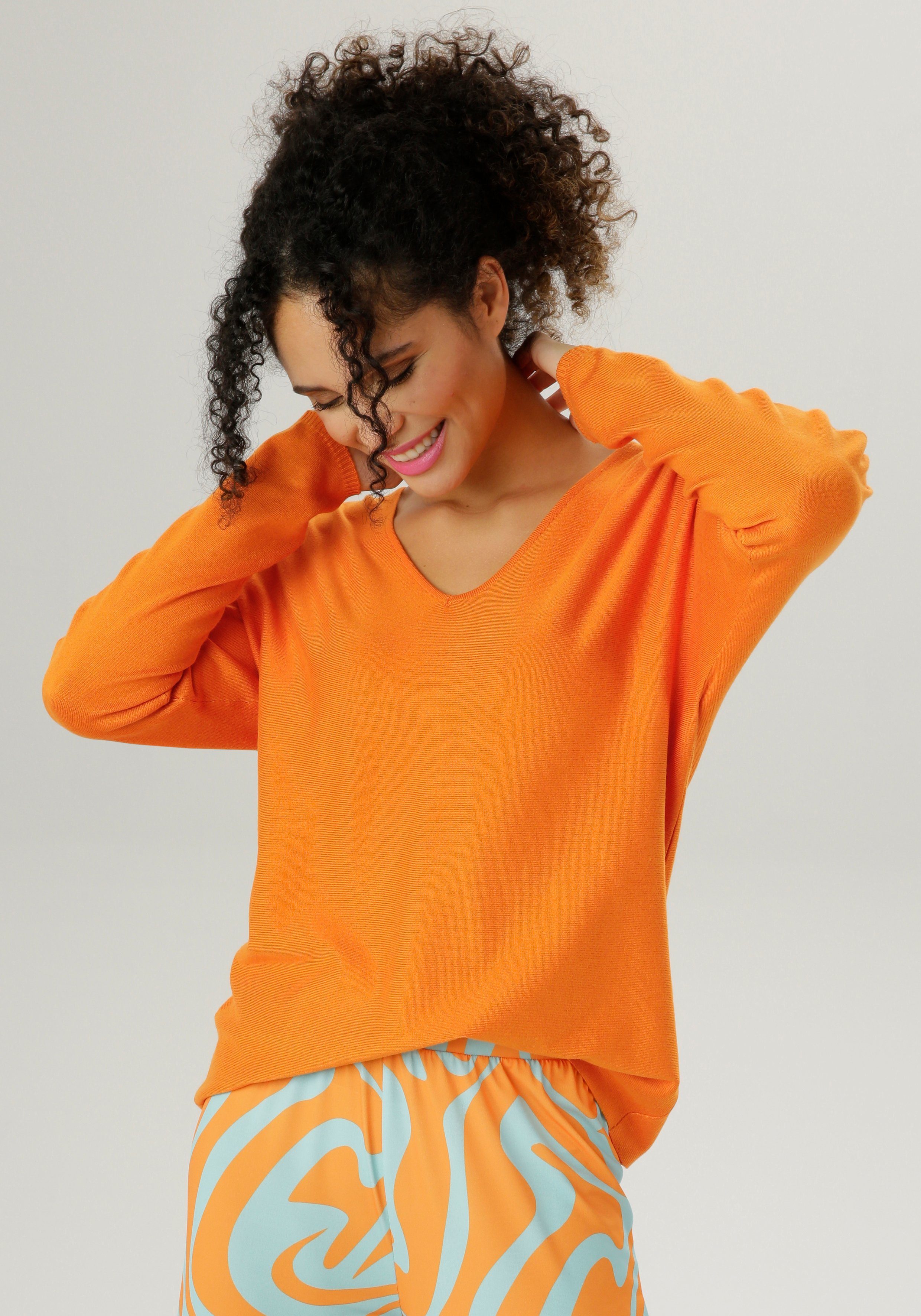 Aniston SELECTED V-Ausschnitt-Pullover im Oversize-Look orange