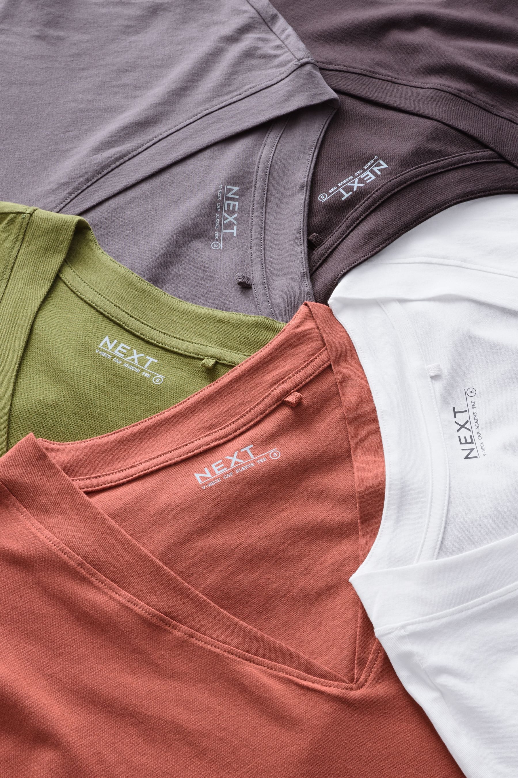 Next V-Shirt T-Shirts mit Flügelärmeln 100 % Baumwolle, 5 Stk. (5-tlg) günstig online kaufen