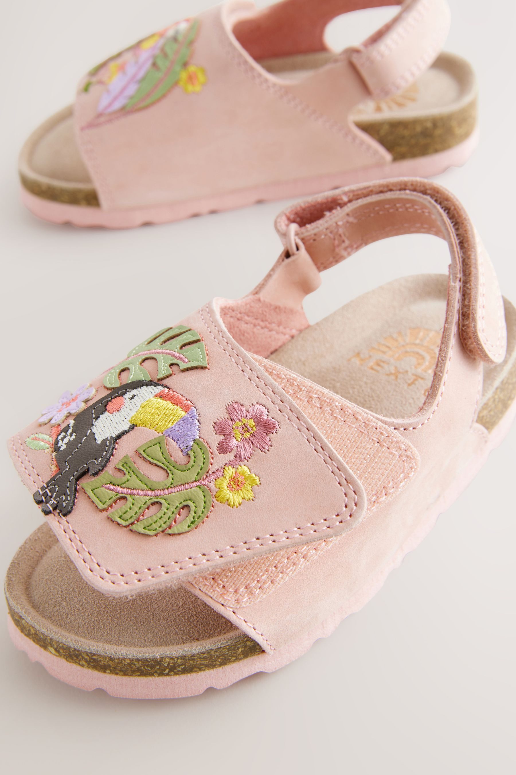 Next Sandalen mit Klettverschluss und Kork-Fußbett Sandale (1-tlg)