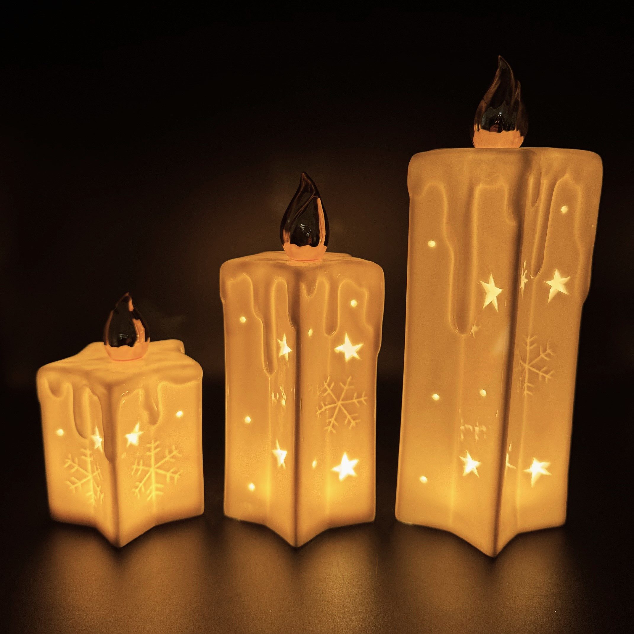 Online-Fuchs LED-Kerze - 3 LED-Kerzen aus Keramik mit Timer - Weihnachtsdek günstig online kaufen