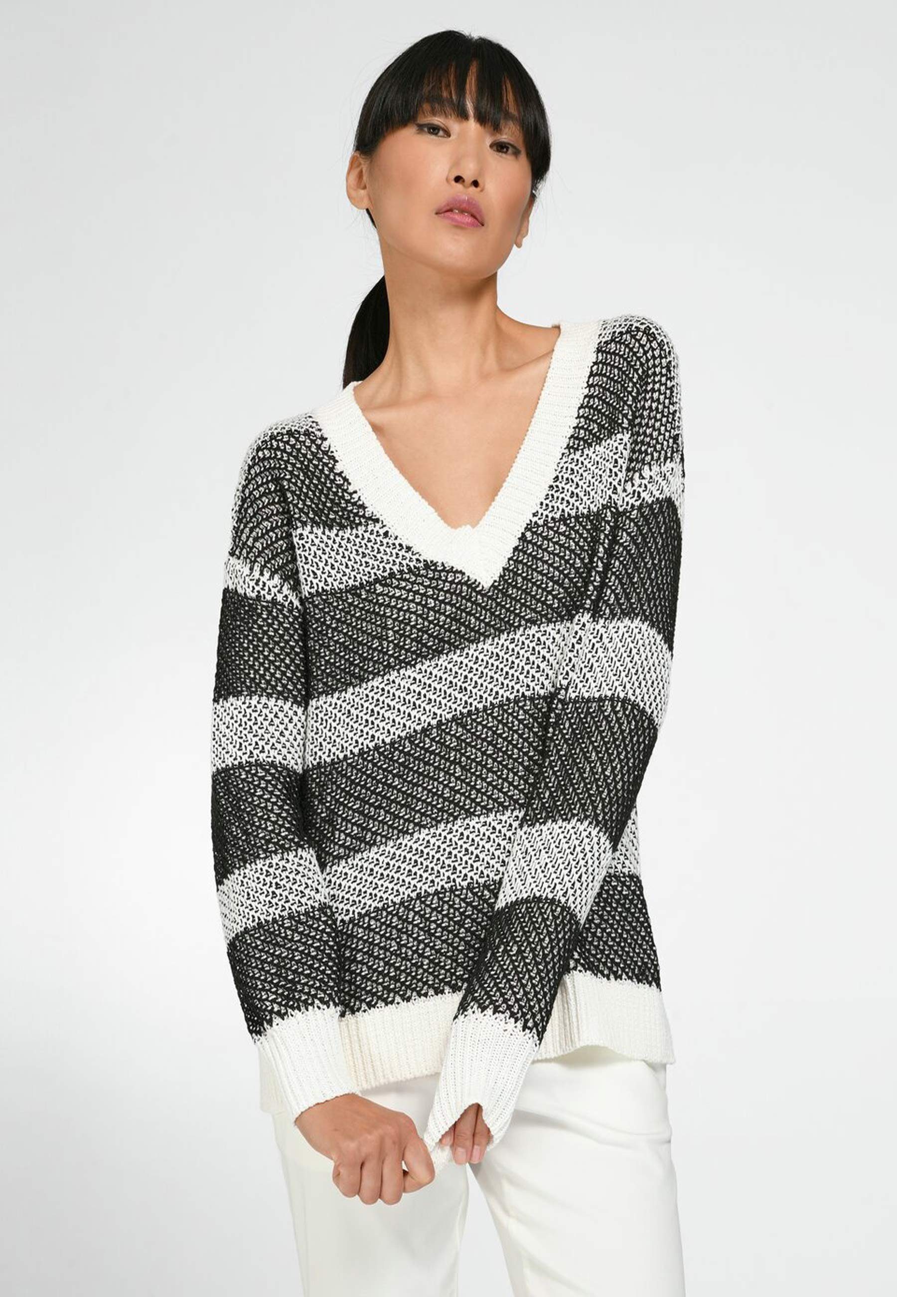 Basler Strickpullover Cotton schwarz | V-Pullover