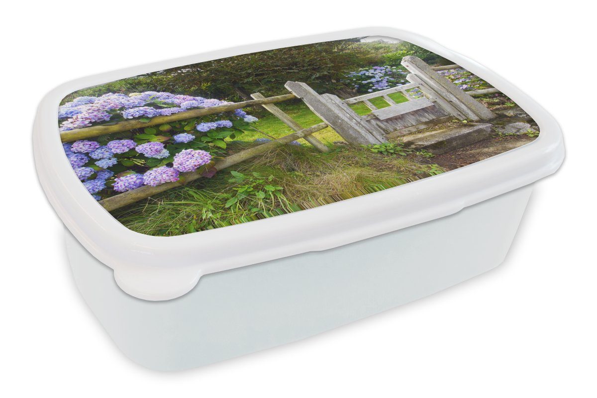 MuchoWow Lunchbox Cottage-Garten mit Hortensien, Kunststoff, (2-tlg), Brotbox für Kinder und Erwachsene, Brotdose, für Jungs und Mädchen weiß