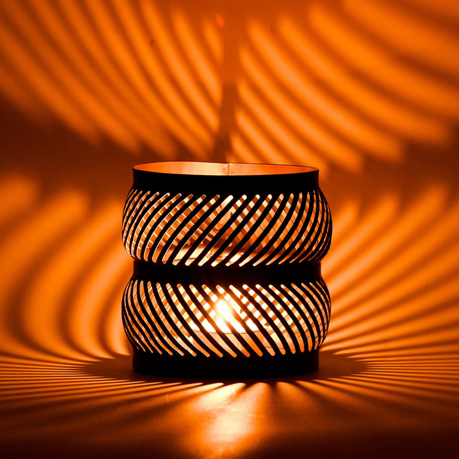 Marrakesch Orient & Mediterran Interior Teelichthalter Skandinavische Deko Windlicht Teelichthalter Tischdeko Malinda Mittel (1 St), Handarbeit