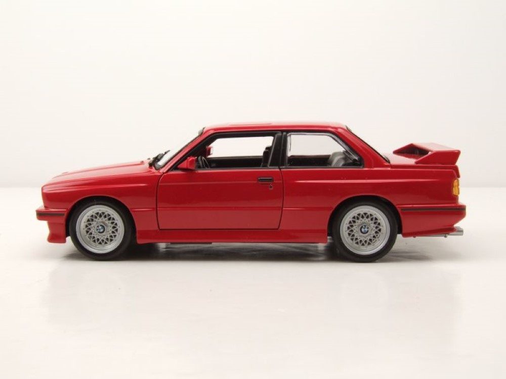 Bburago Modellauto BMW M3 E30 1988 rot, Maßstab 1:24