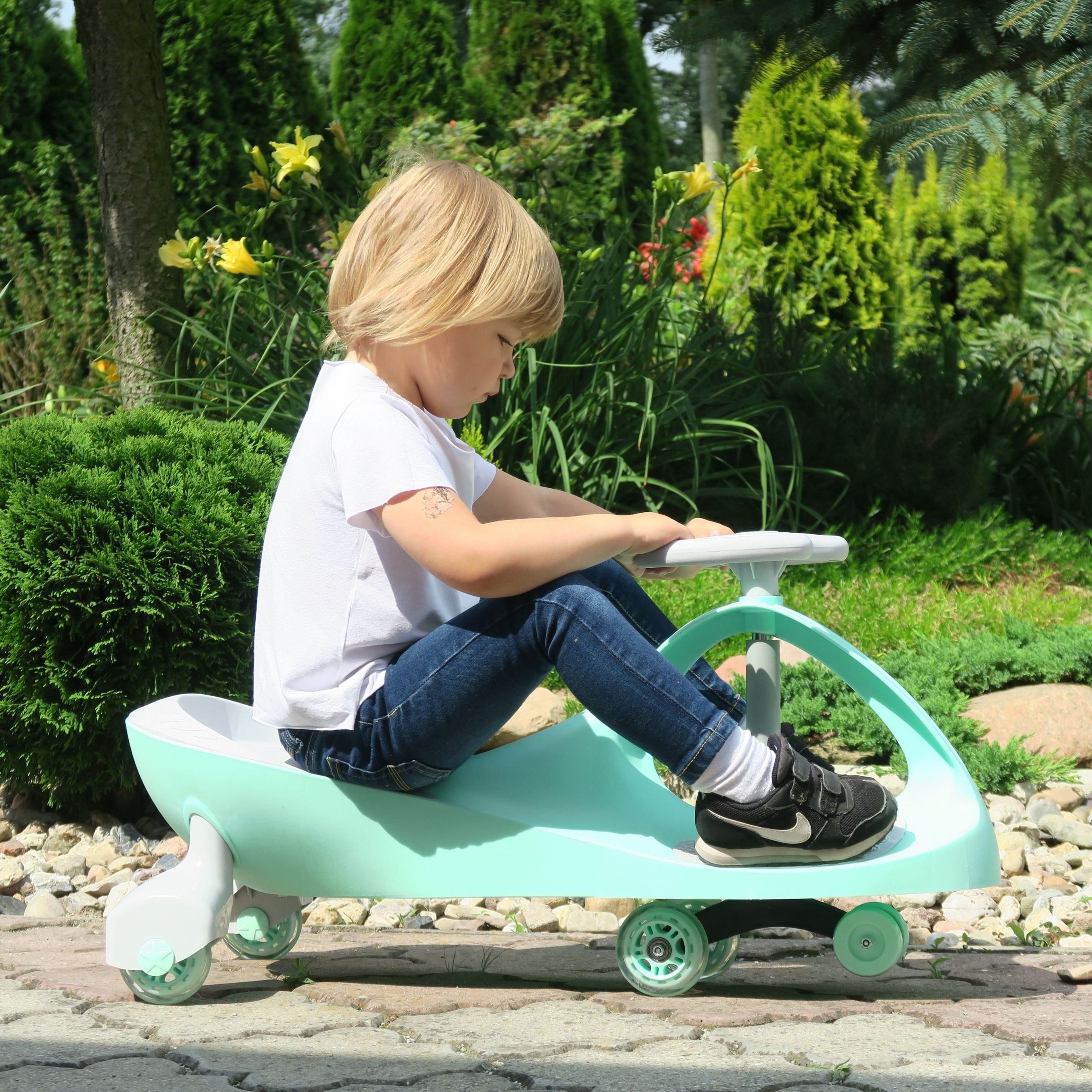 TWISTCAR Pedal Car for Children – Pastelove Mint Green Light-Up Wheels