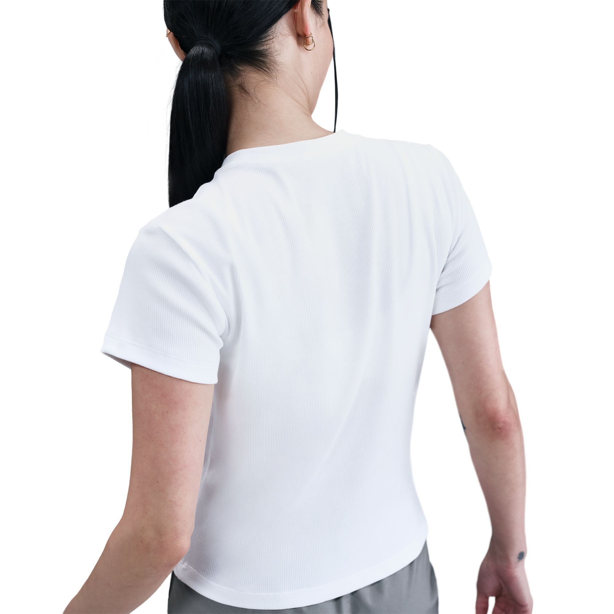 Nike Sportswear T-Shirt Nike Sportswear Women's Tight Ribbed Short-Sleeve T-Shirt mit Rundhalsausschnitt, kragenlos, Kurzarm, aus Feinripp-Material