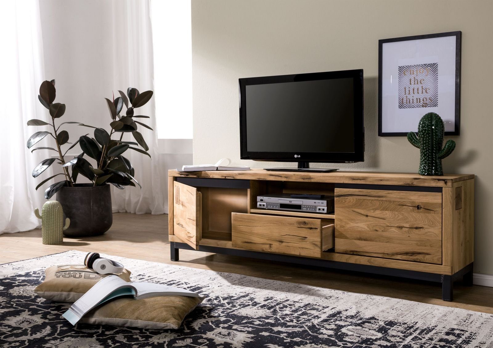 Massivmoebel24 TV-Board VILLANDERS (Massivholz), TV-Board Wildeiche 170x40x56 natur geölt VILLANDERS #113
