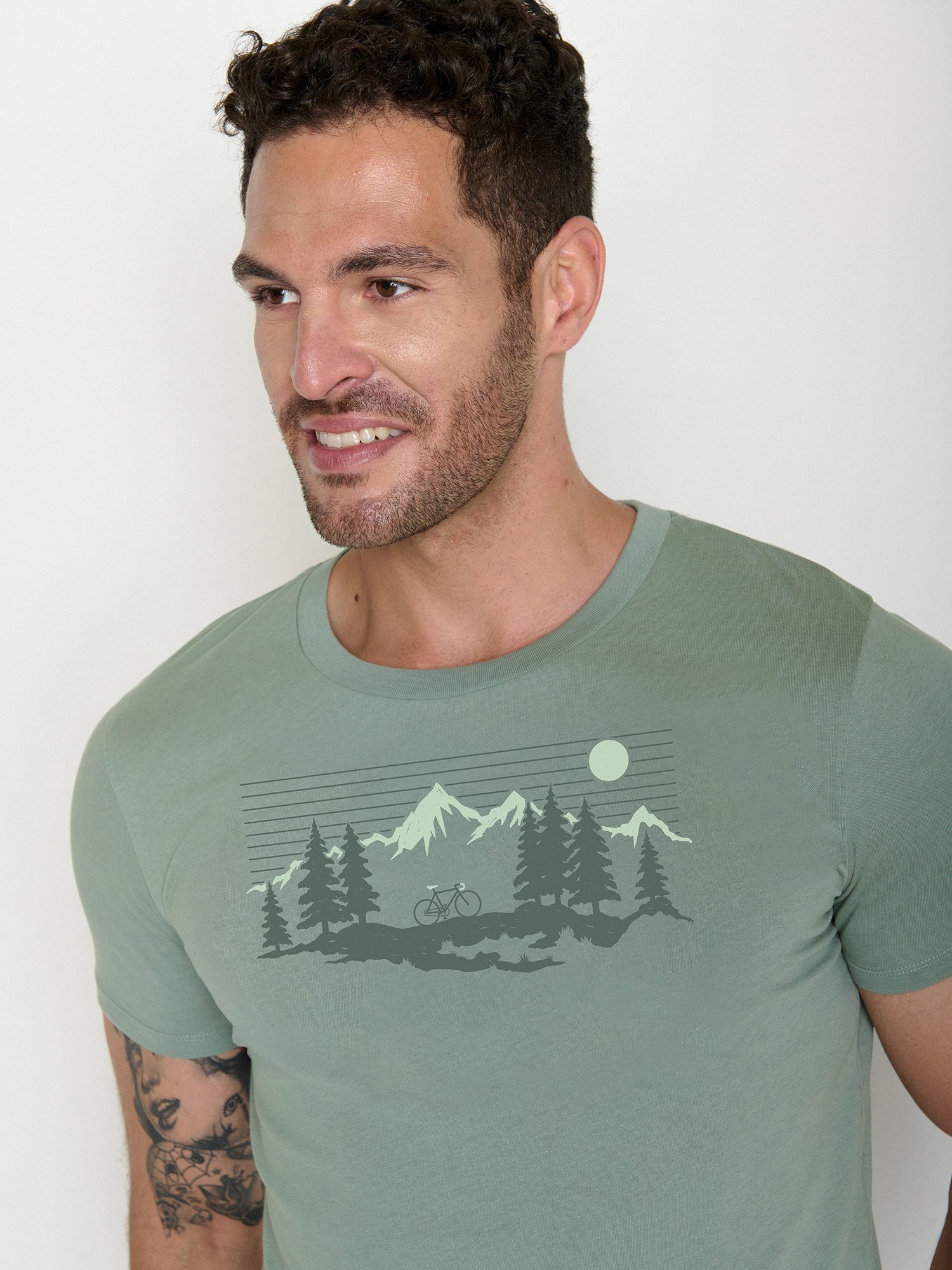 GreenBomb T-Shirt Guide Bike Mountain Pines Motiv Fahrrad (1-tlg., 1) klassischer Schnitt, tailliert, Rundhalsausschnitt, Bio-Baumwolle