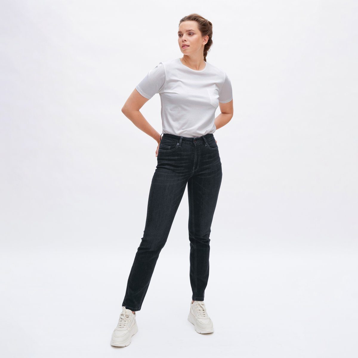 5-Pocket Legerer Washed Stil Jeans im Black Schnitt LIVING Bequeme CRAFTS DONNA